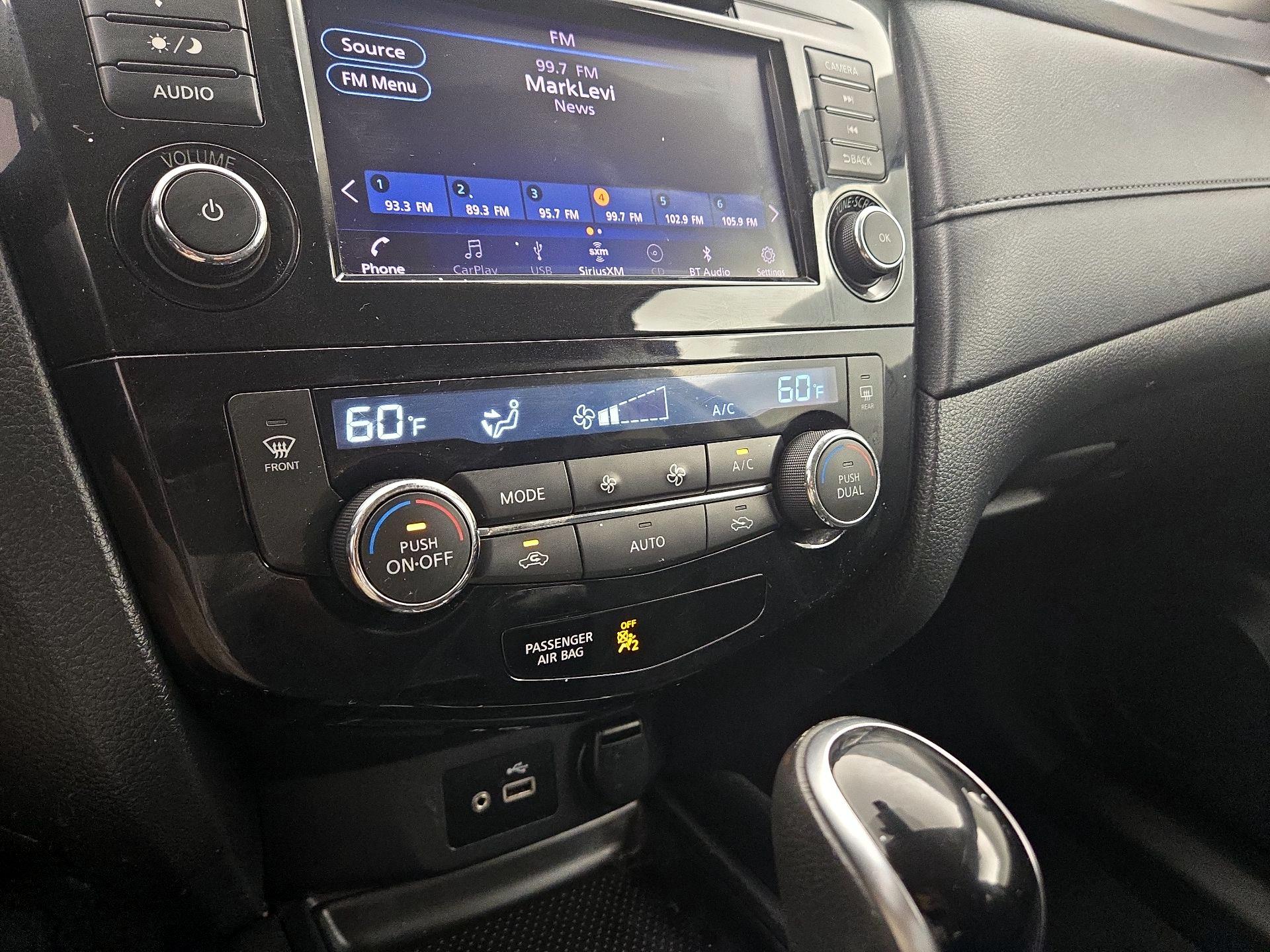 Thumbnail: 2020 Nissan Rogue - 16