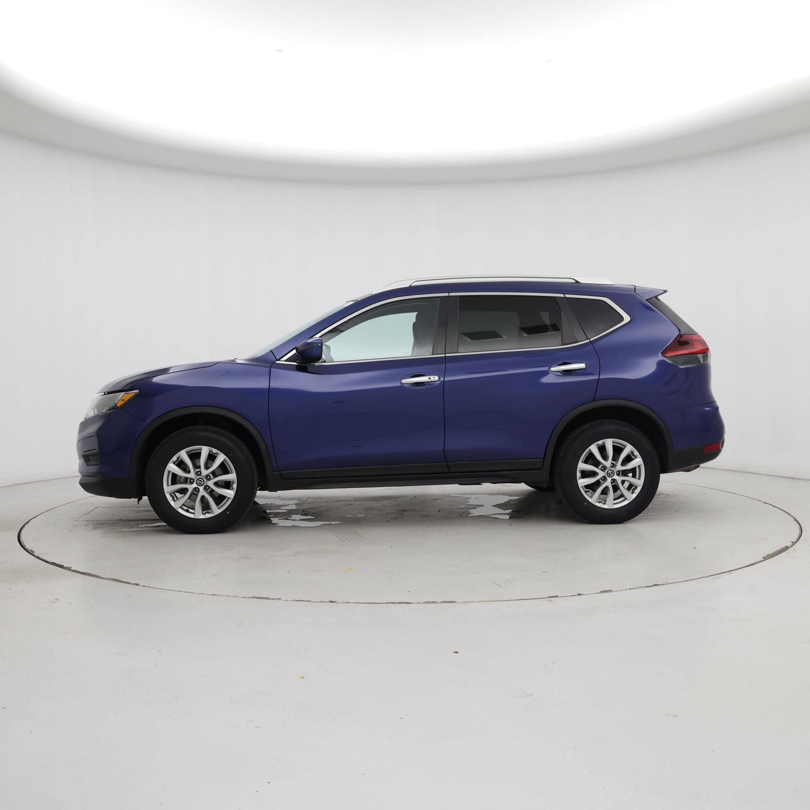 Thumbnail: 2020 Nissan Rogue - 3