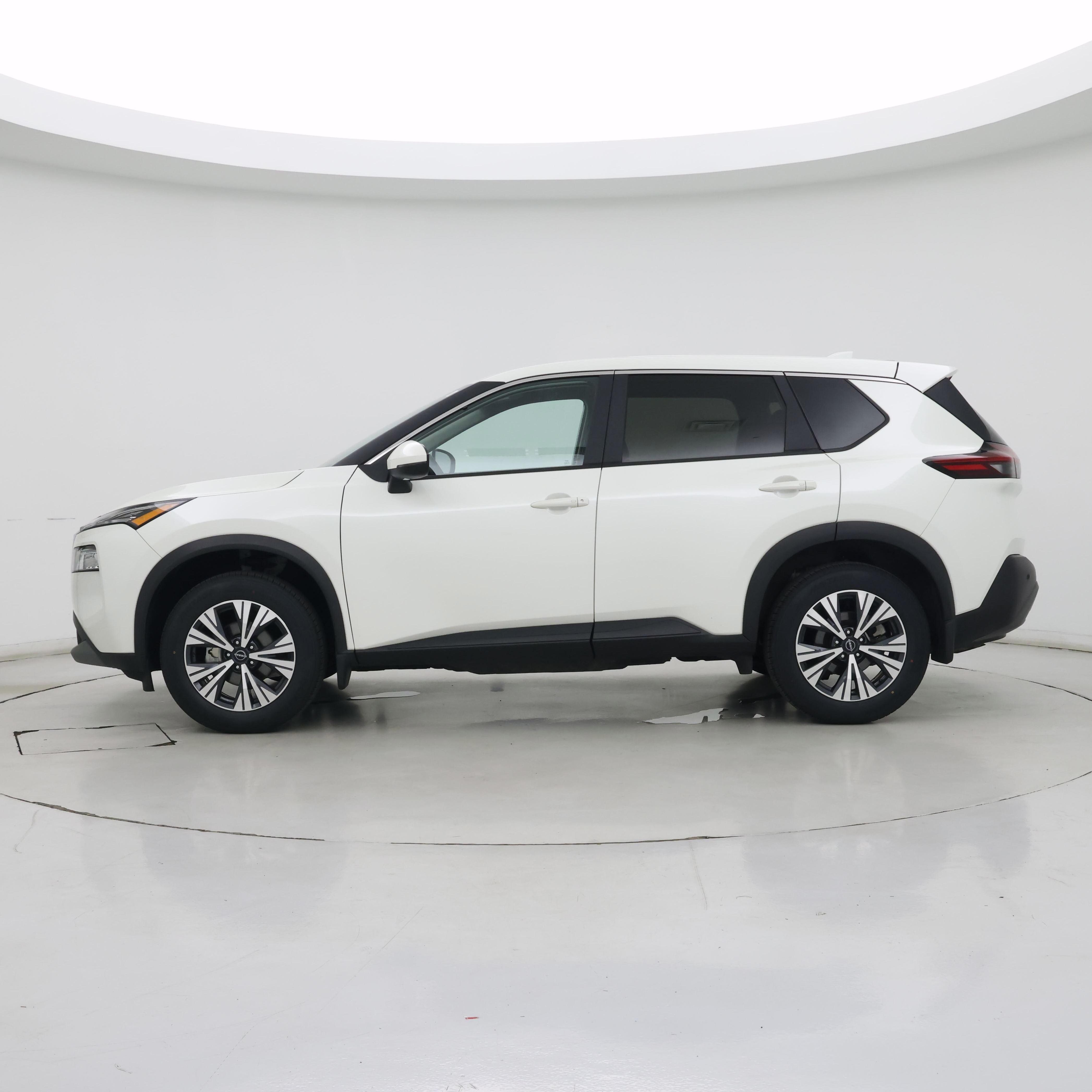 Thumbnail: 2022 Nissan Rogue - 3