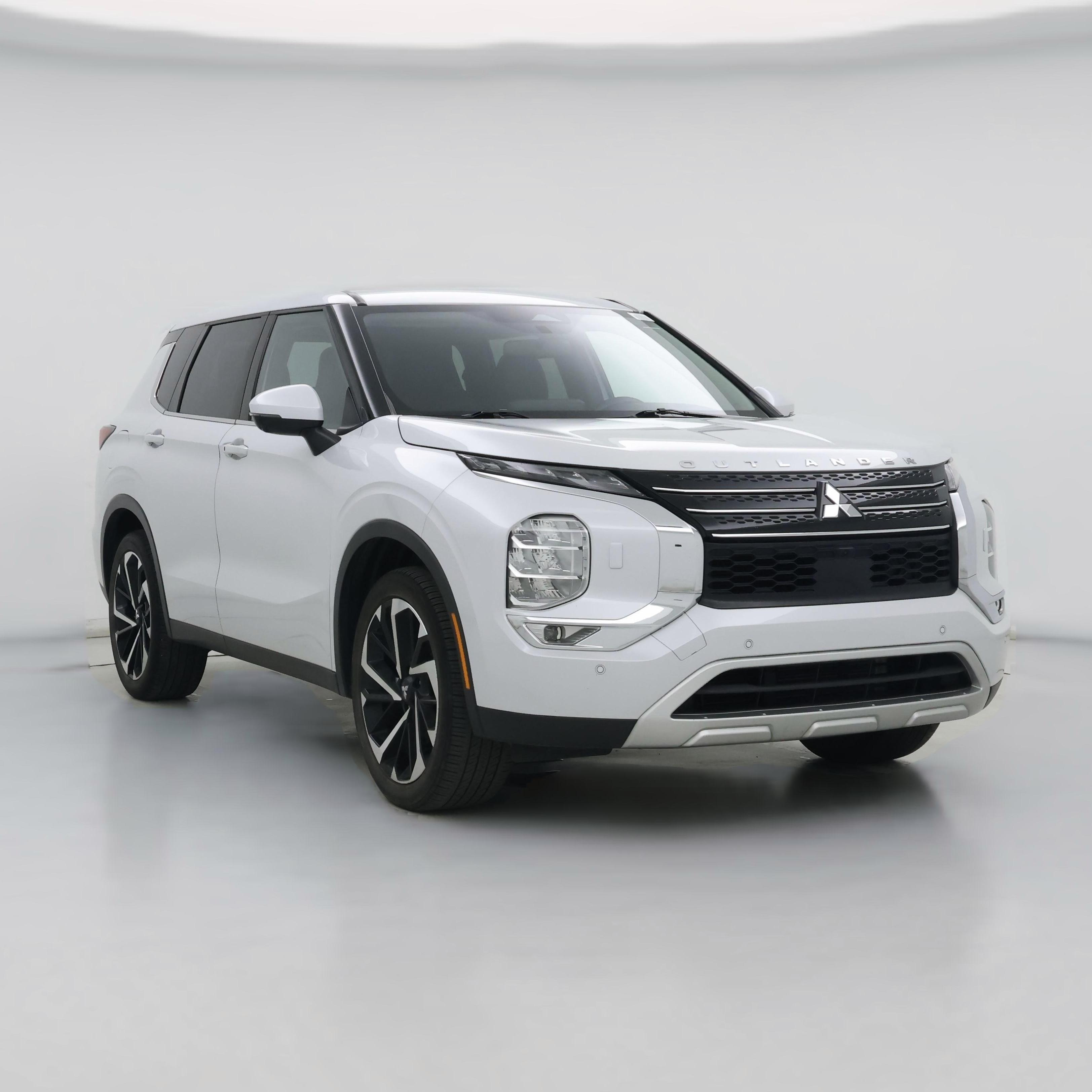 Thumbnail: 2022 Mitsubishi Outlander - 1