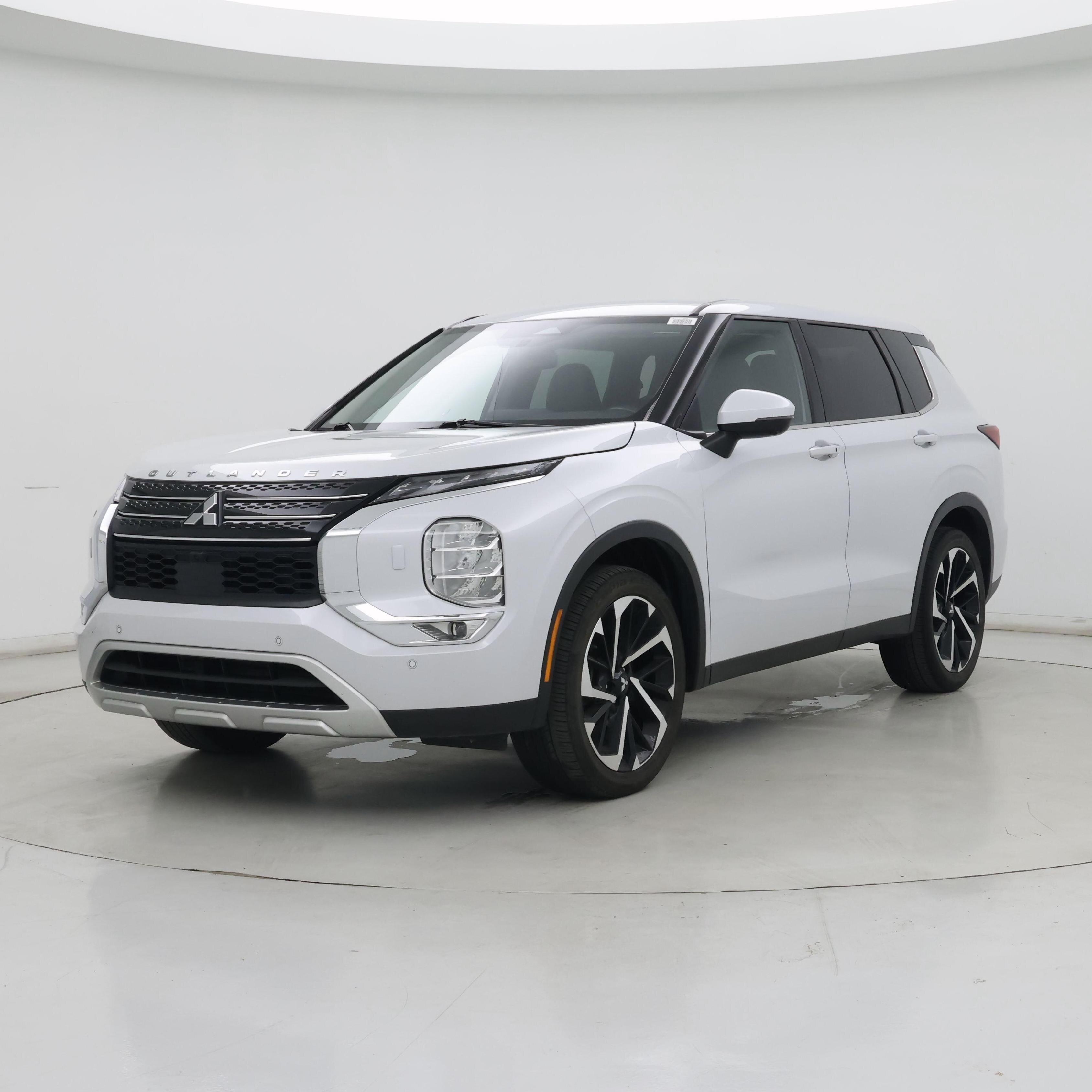 Thumbnail: 2022 Mitsubishi Outlander - 4