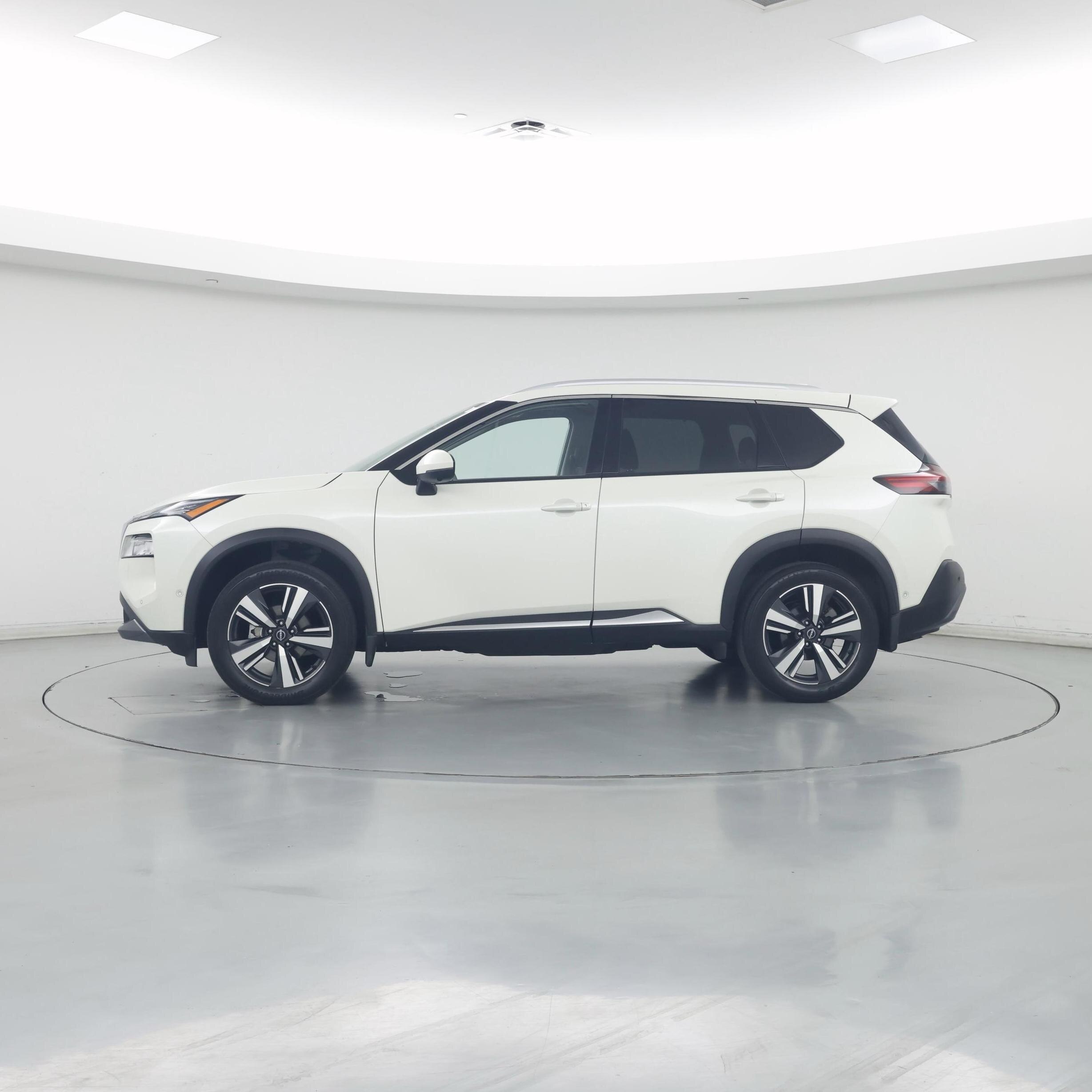 Thumbnail: 2023 Nissan Rogue - 3