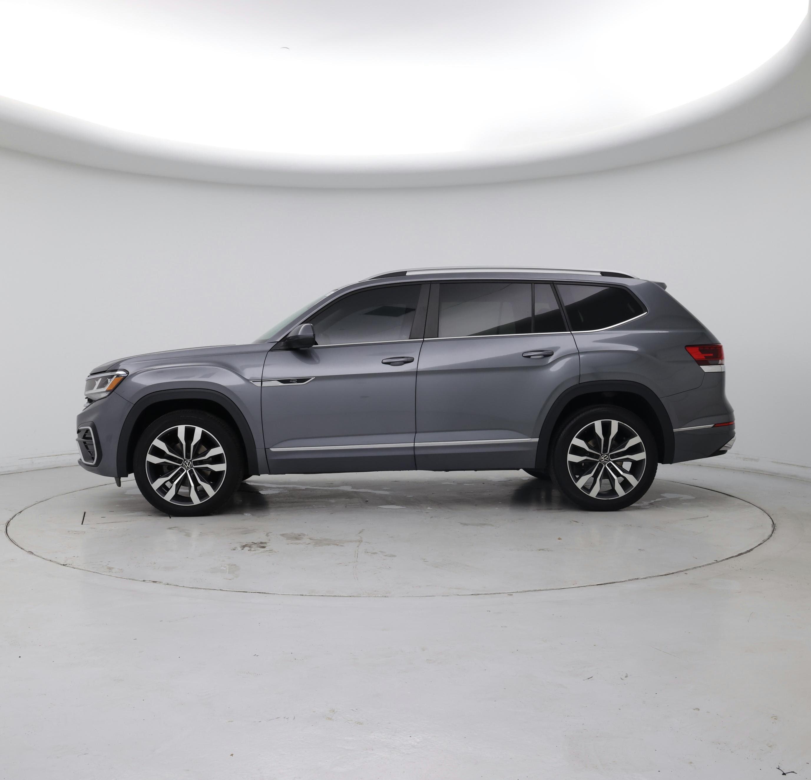 Thumbnail: 2021 Volkswagen Atlas - 3