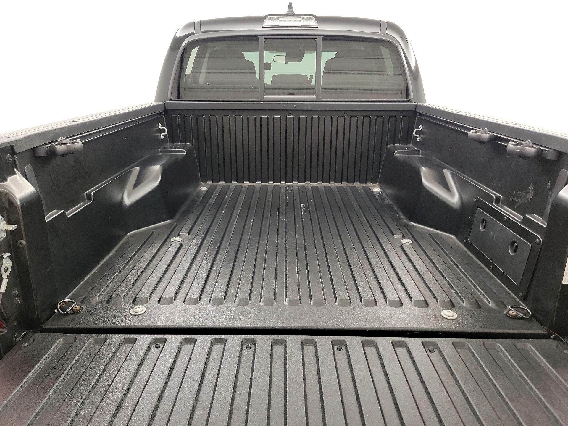 Thumbnail: 2023 Toyota Tacoma - 20