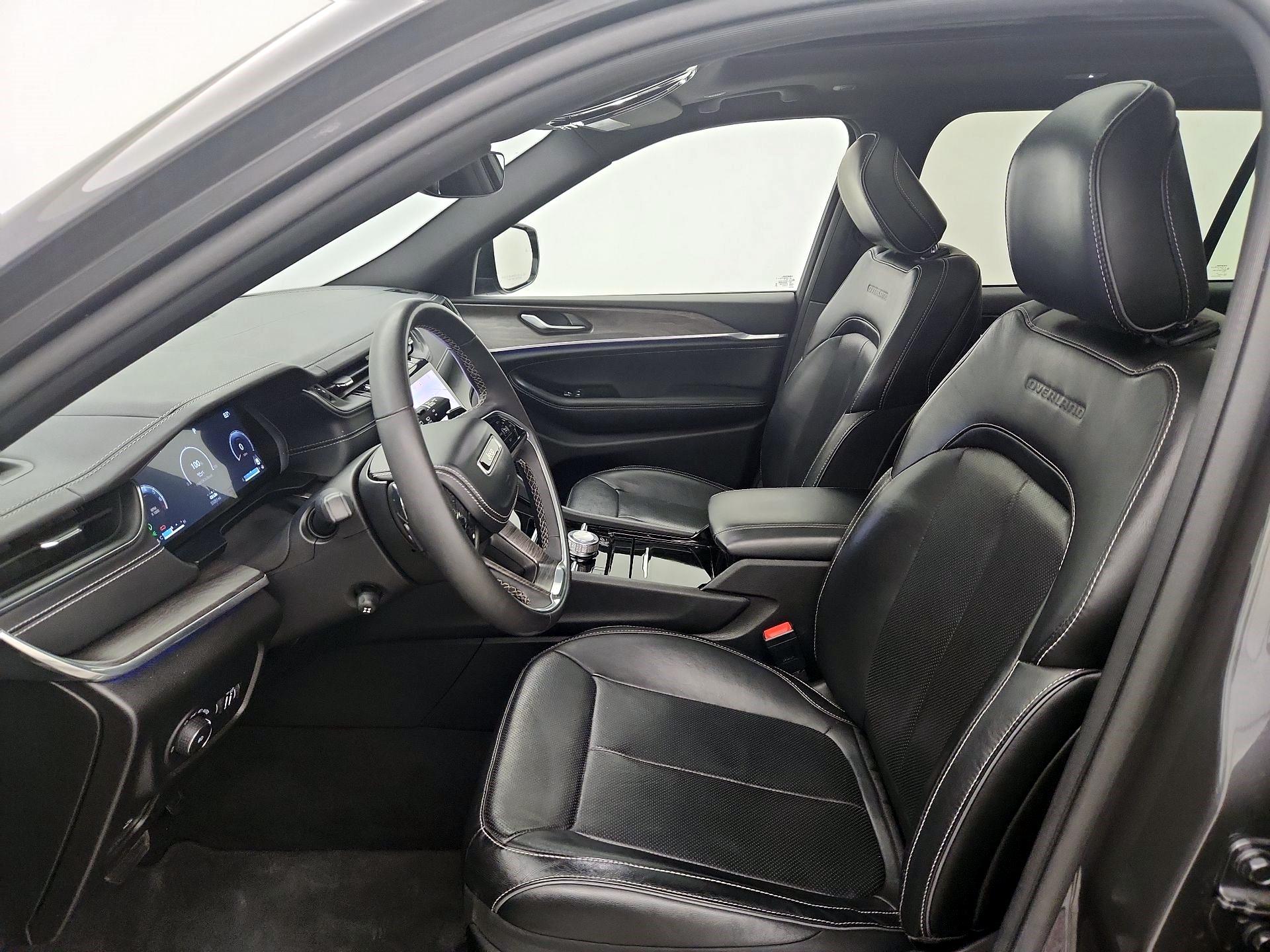 Thumbnail: 2023 Jeep Grand Cherokee L - 11