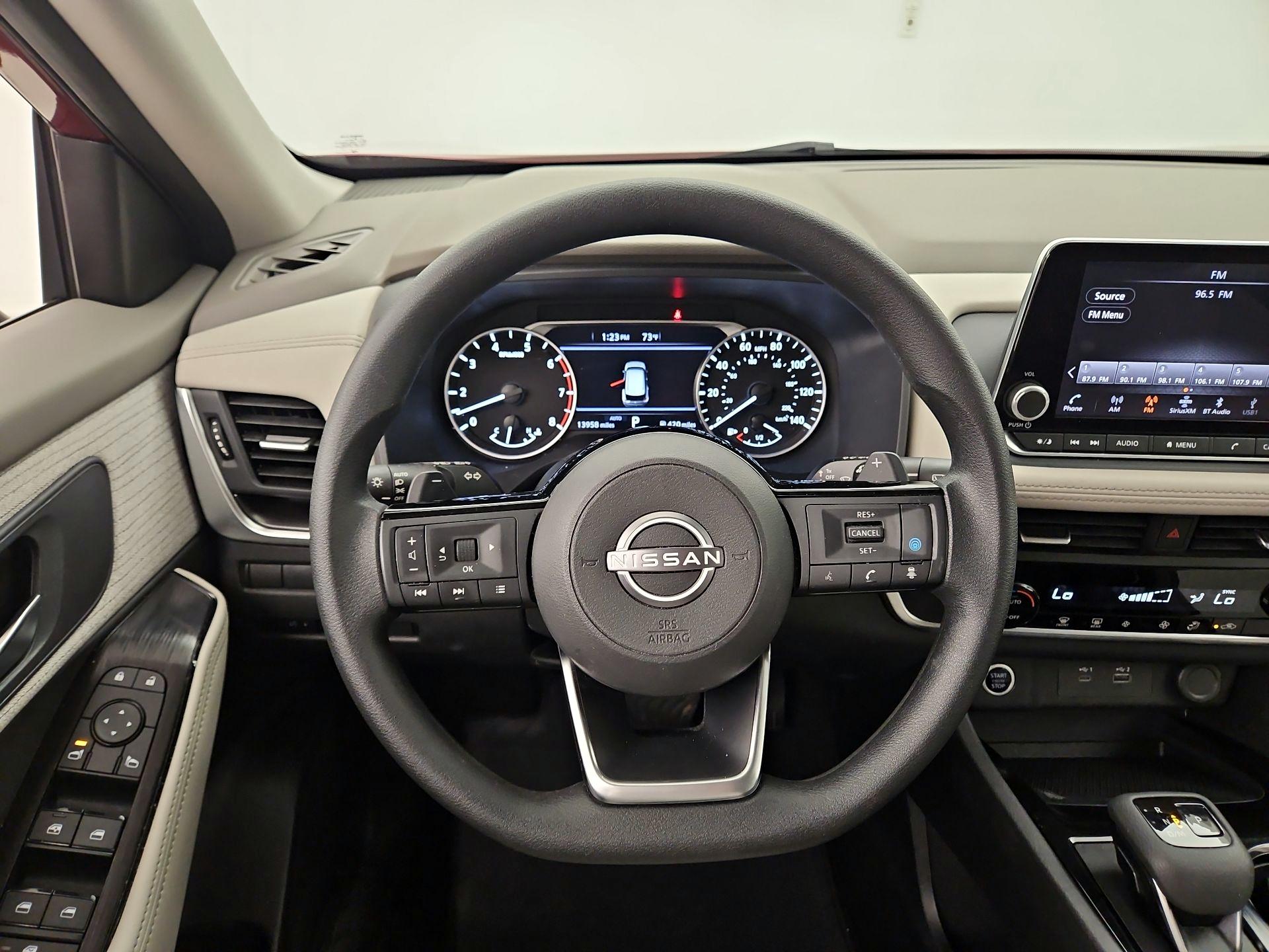 Thumbnail: 2023 Nissan Rogue - 10