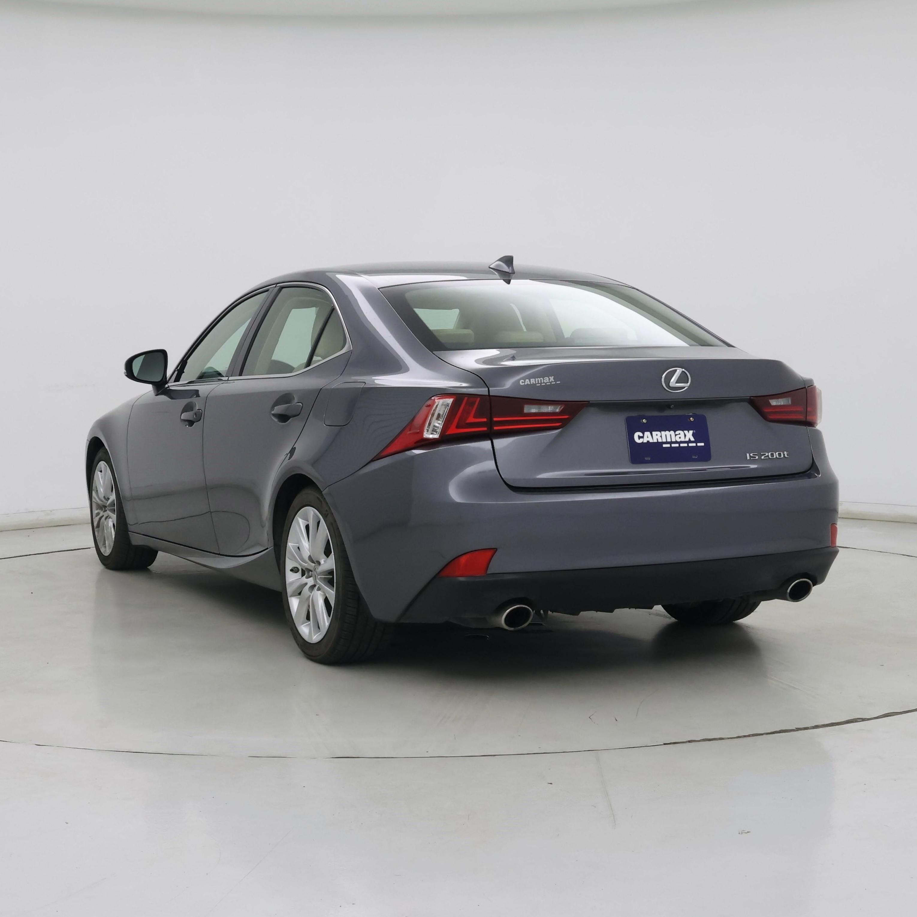 Thumbnail: 2016 Lexus IS - 2