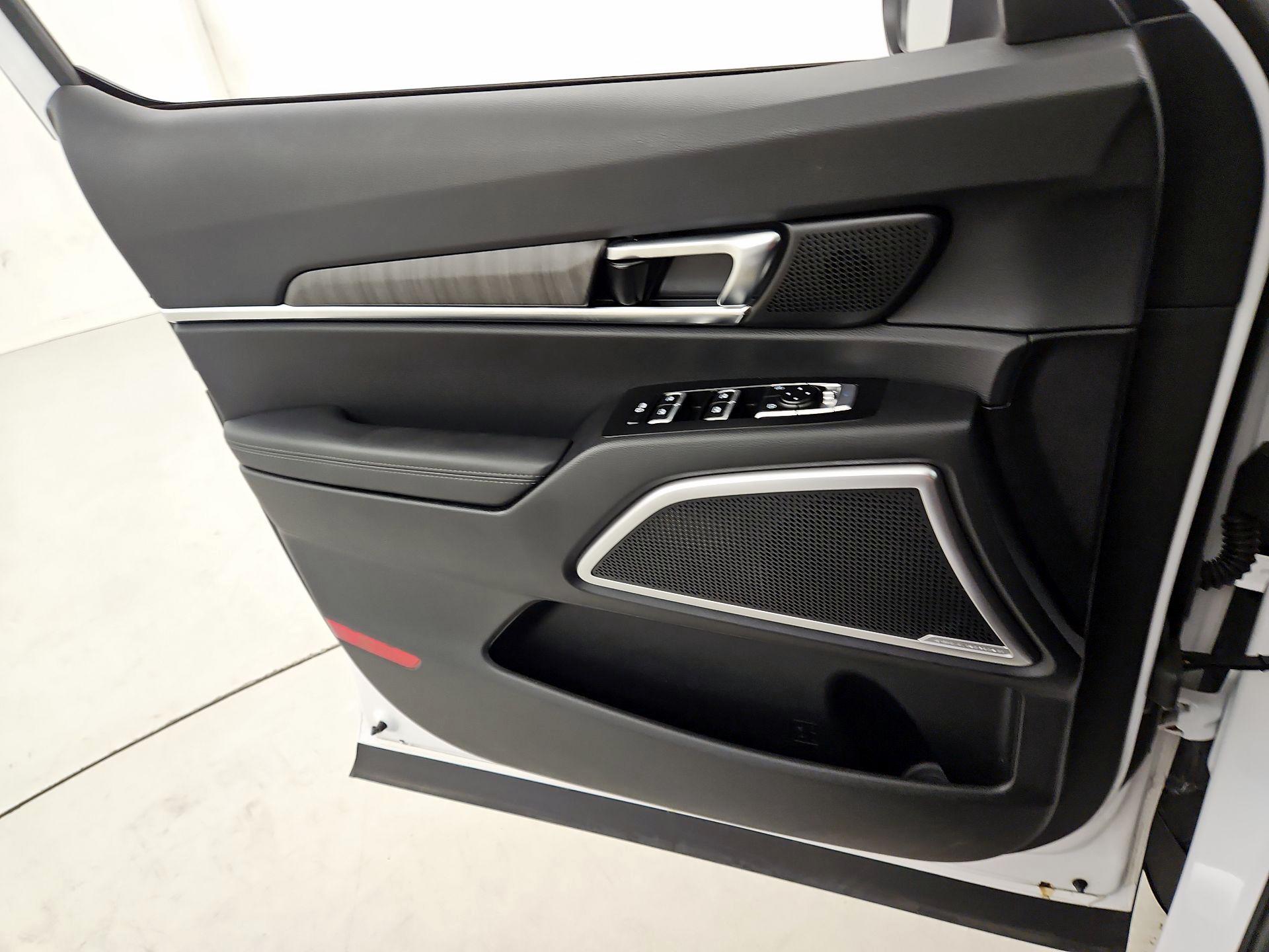 Thumbnail: 2024 Kia Telluride - 12