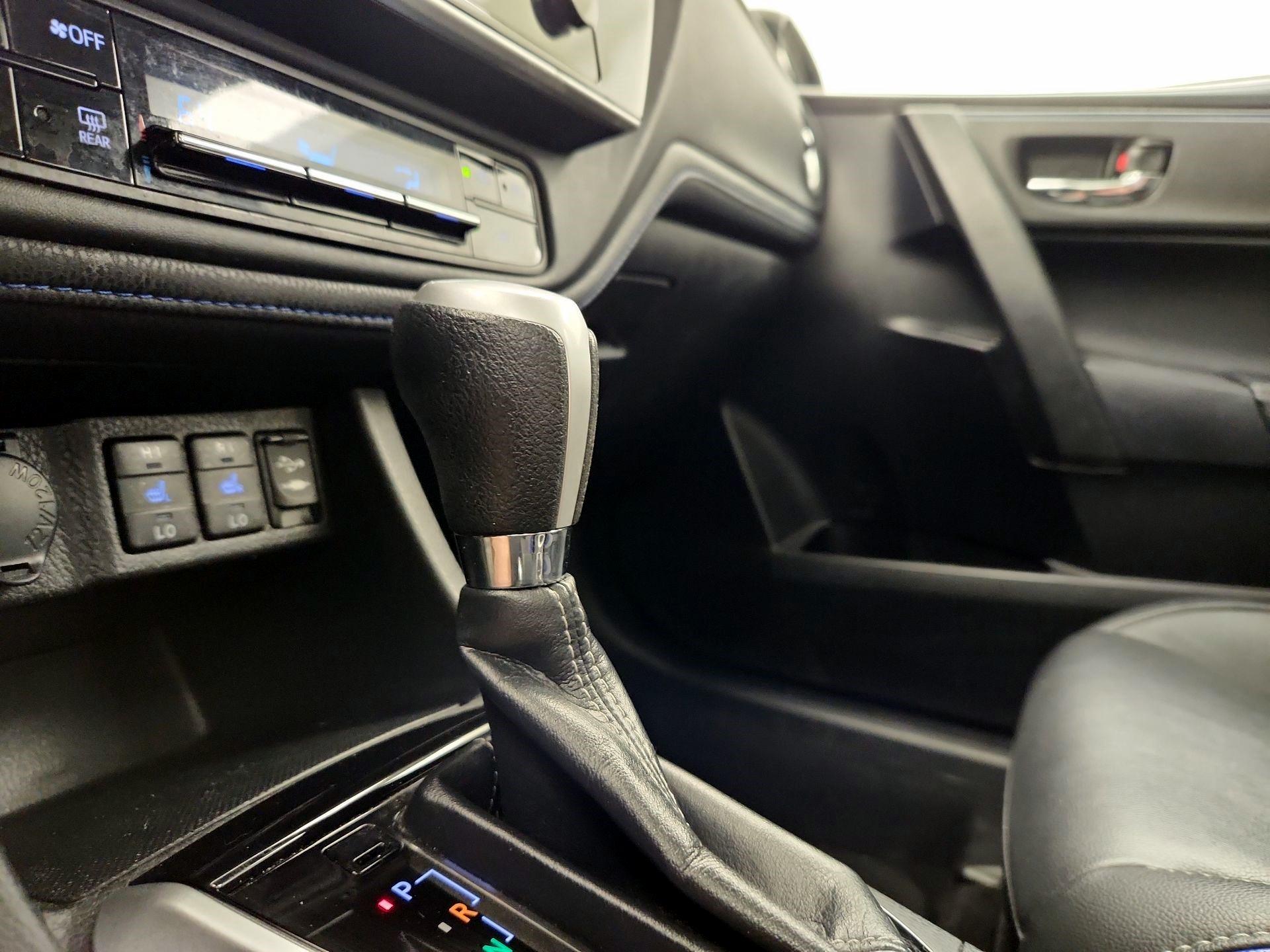 Thumbnail: 2019 Toyota Corolla - 17