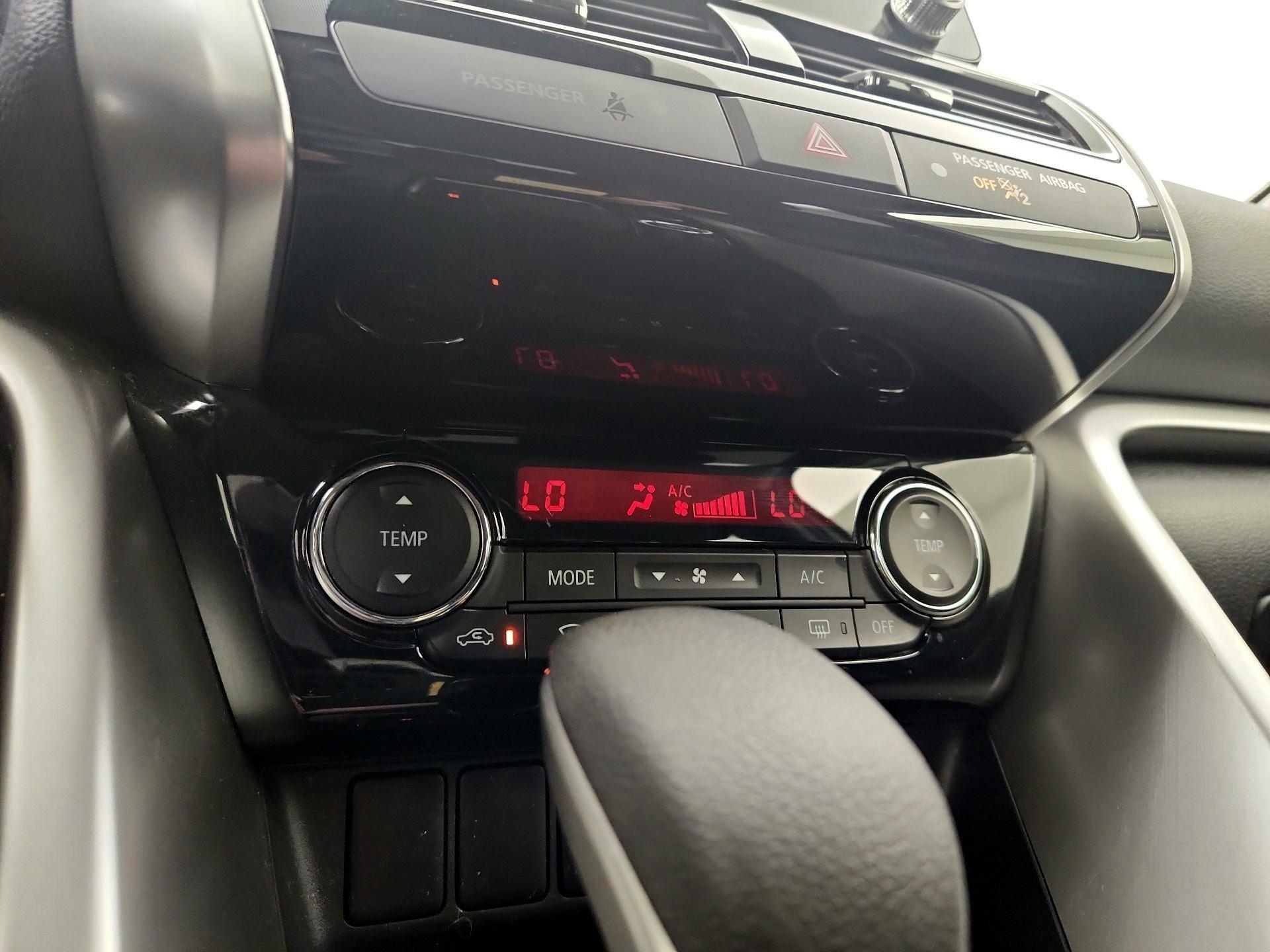 Thumbnail: 2023 Mitsubishi Eclipse Cross - 17