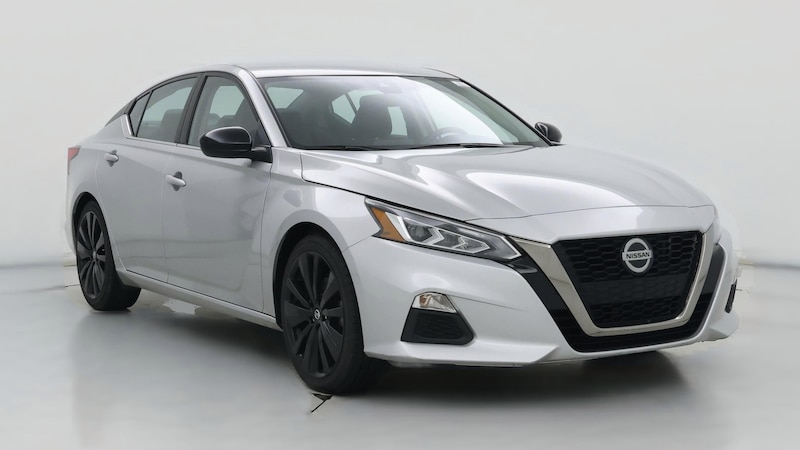 2022 Nissan Altima SR Hero Image