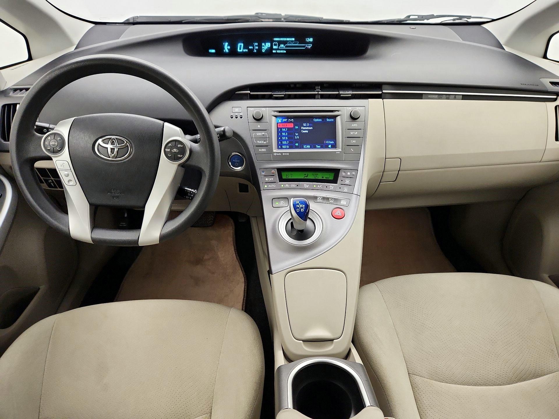 Thumbnail: 2014 Toyota Prius - 9
