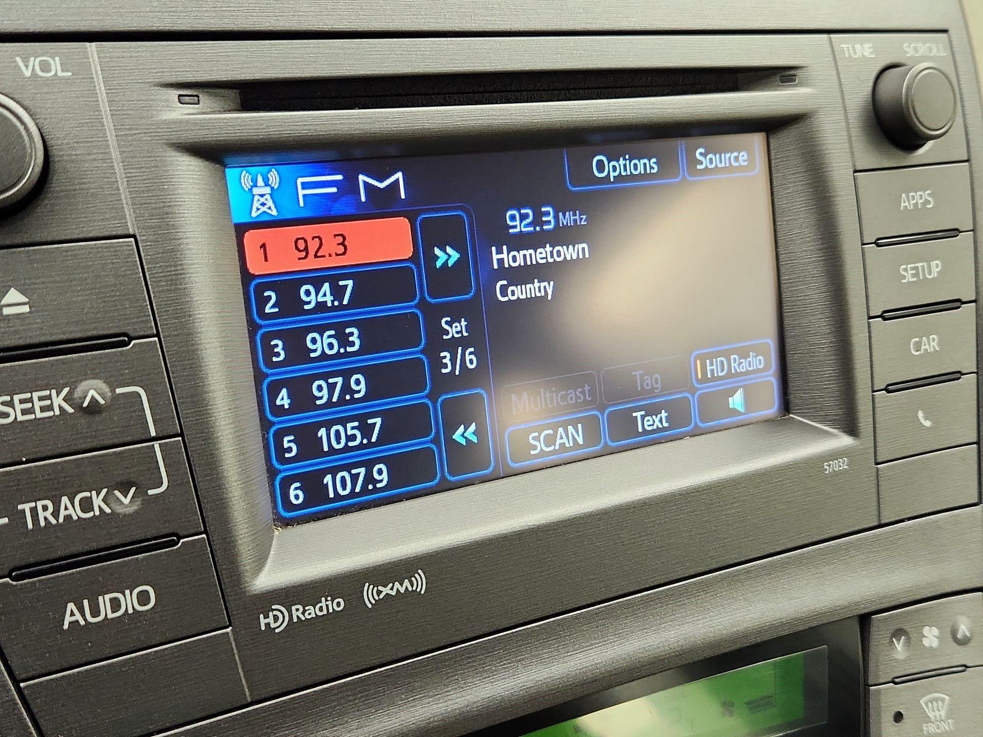 Thumbnail: 2014 Toyota Prius - 15