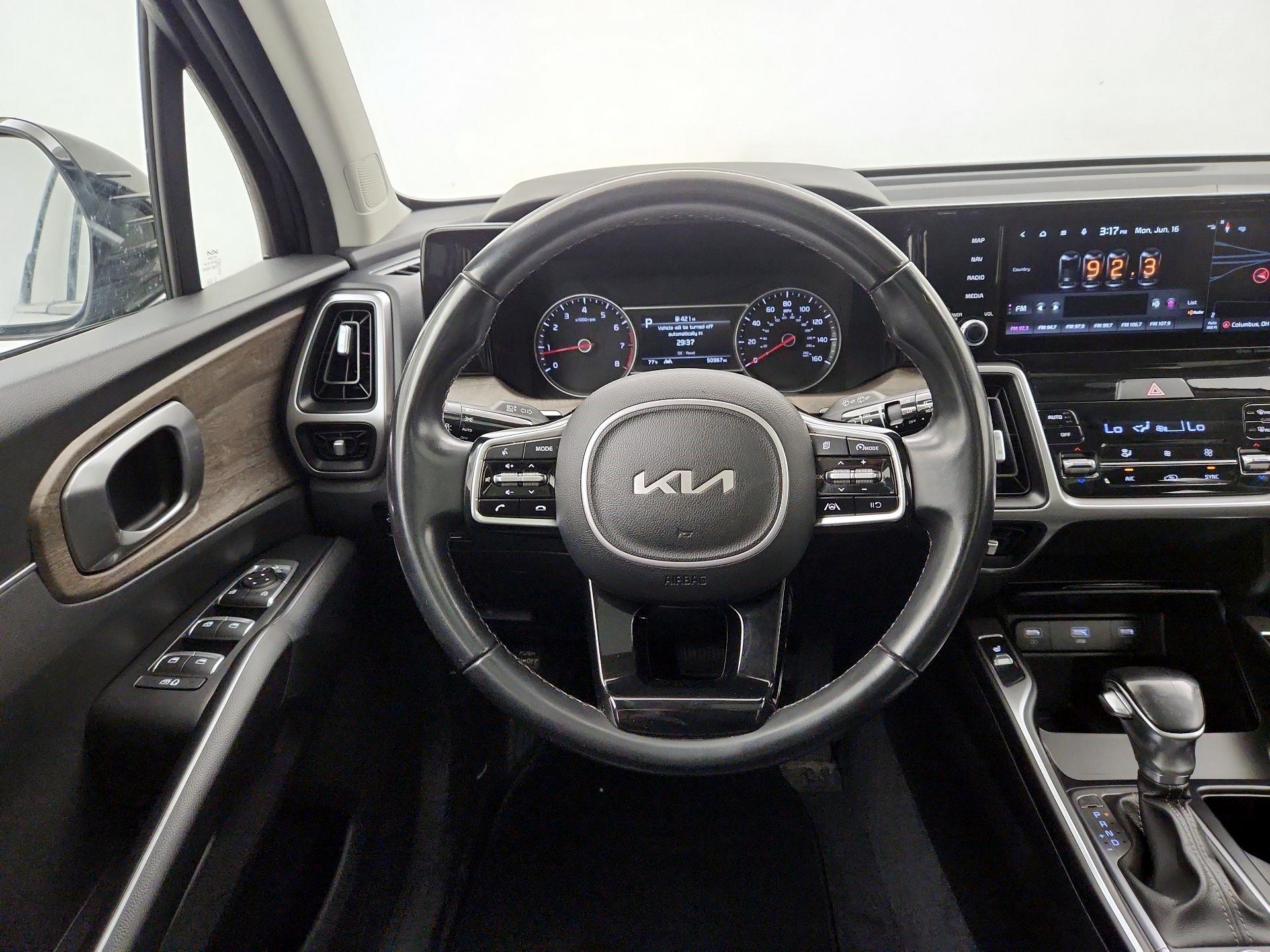 Thumbnail: 2022 Kia Sorento - 10