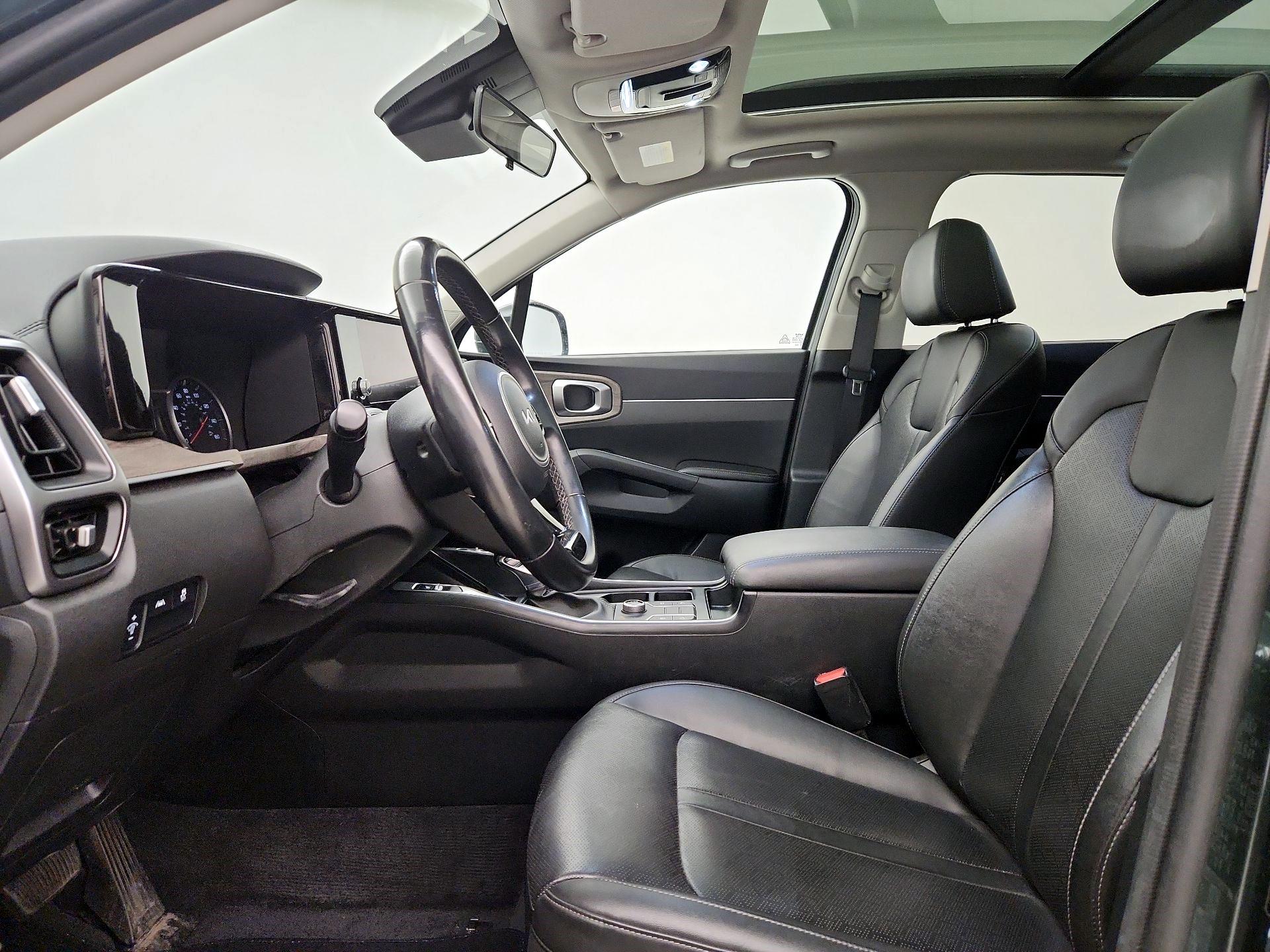 Thumbnail: 2022 Kia Sorento - 11