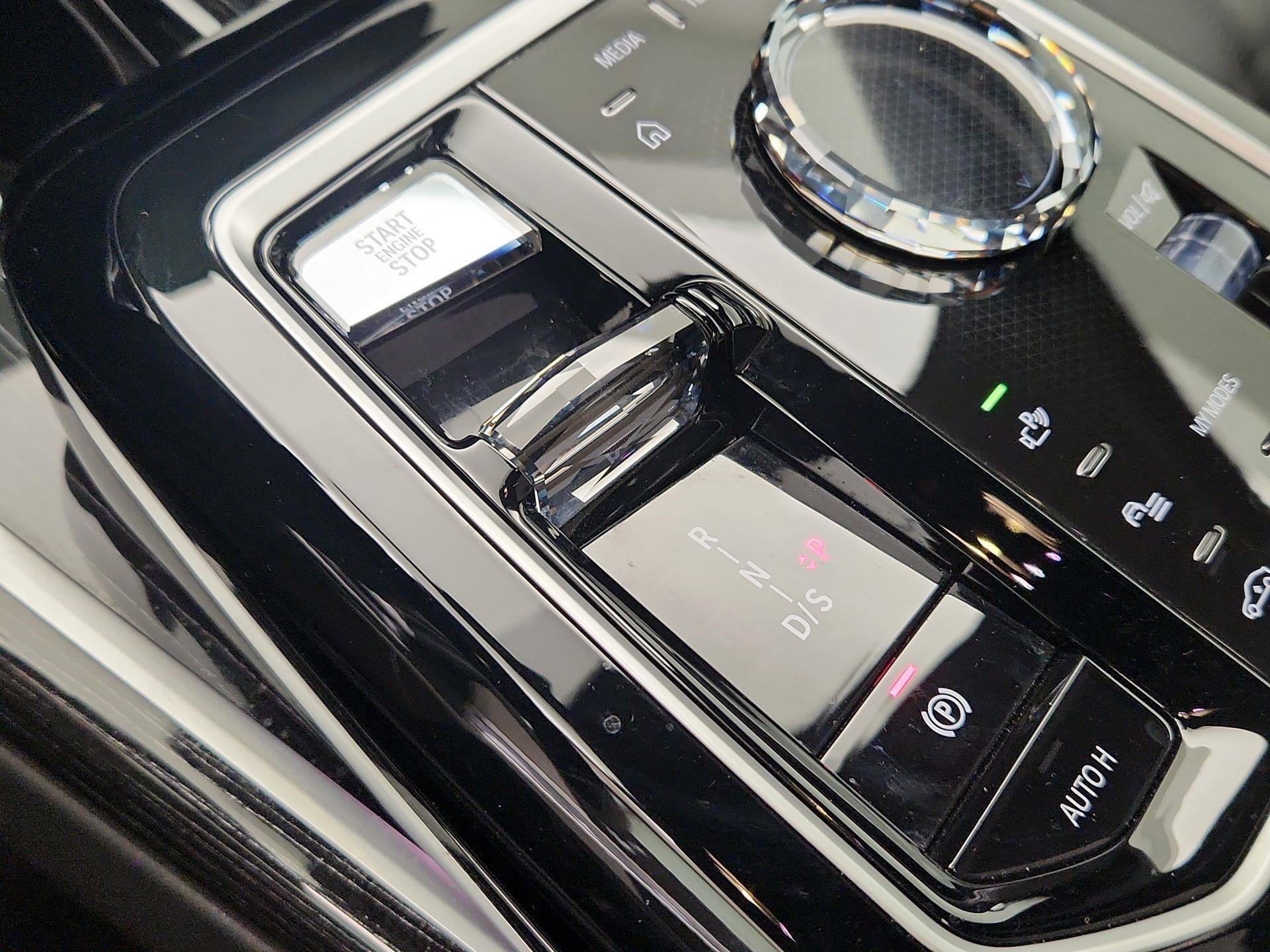 Thumbnail: 2023 BMW 7 Series - 18
