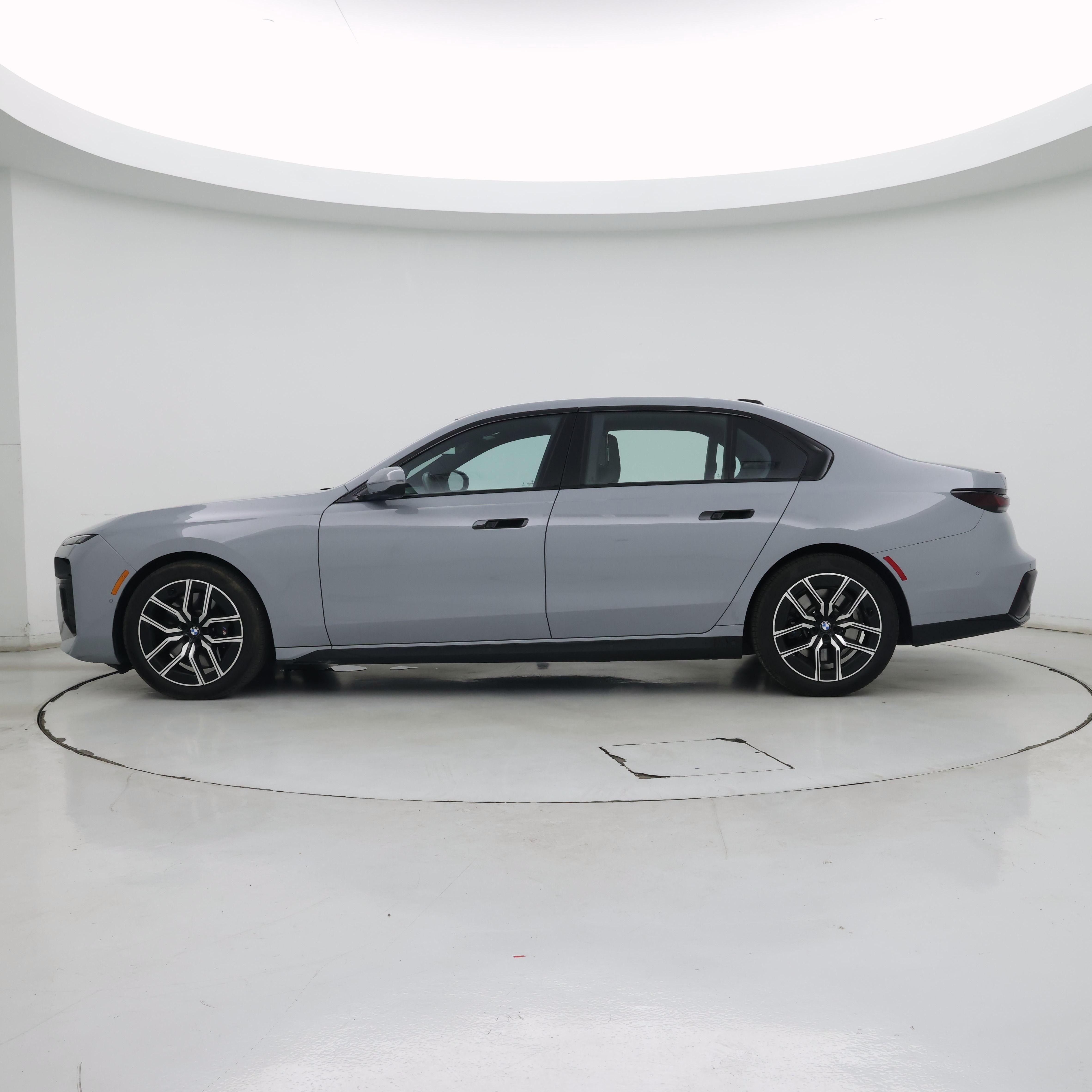 Thumbnail: 2023 BMW 7 Series - 3