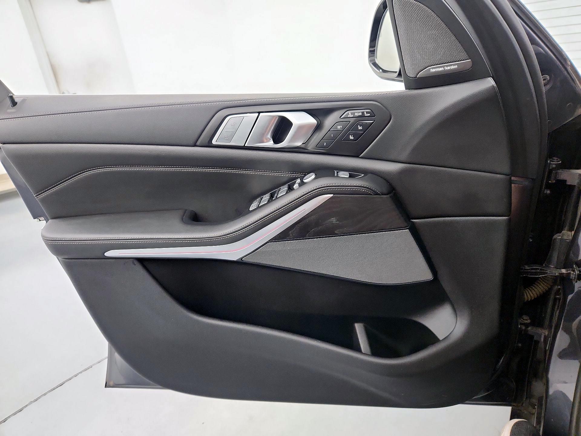 Thumbnail: 2020 BMW X7 - 12