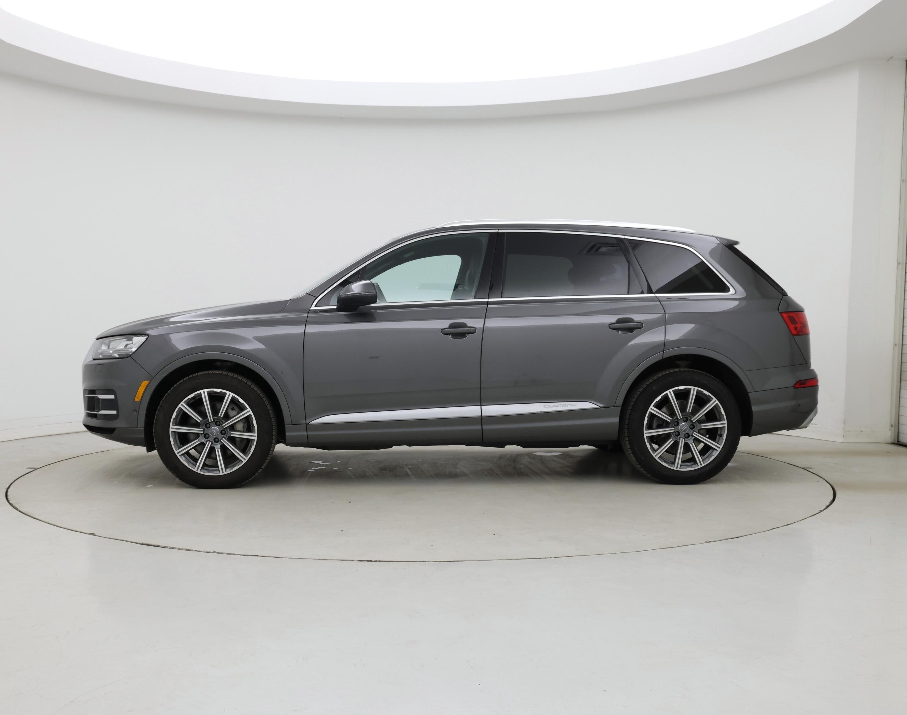 Thumbnail: 2019 Audi Q7 - 3