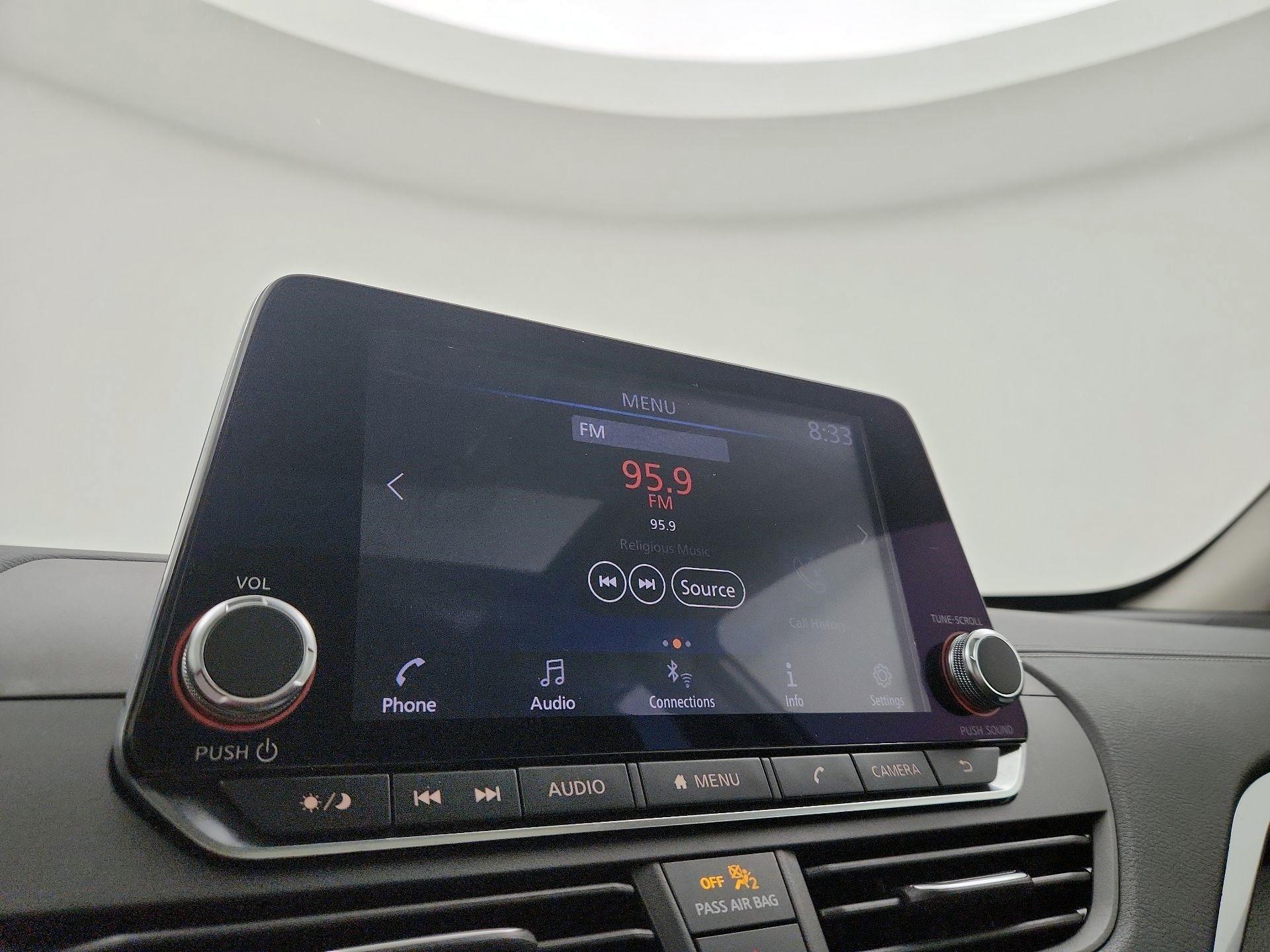 Thumbnail: 2019 Nissan Altima - 15