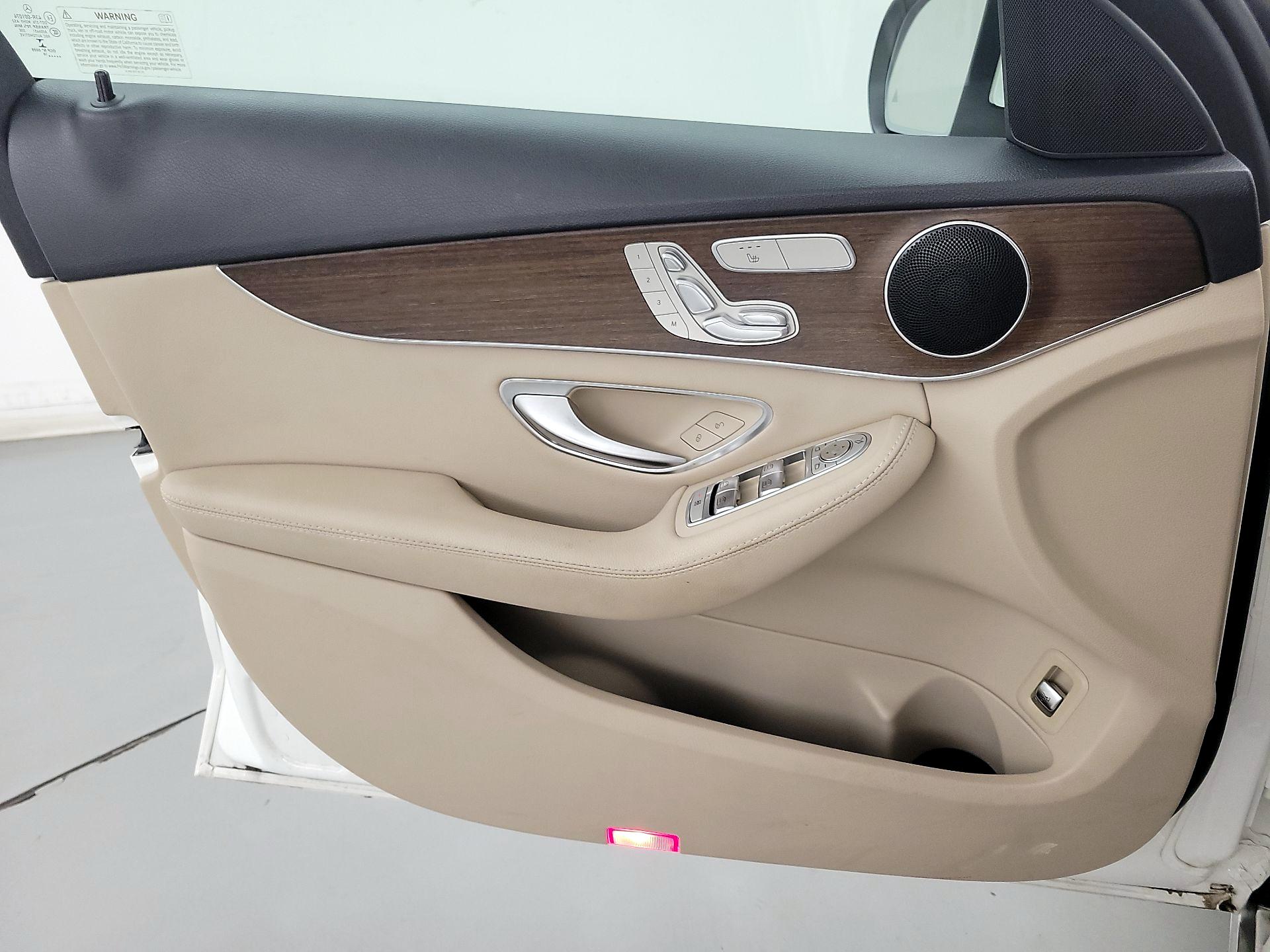 Thumbnail: 2019 Mercedes-Benz C-Class - 12