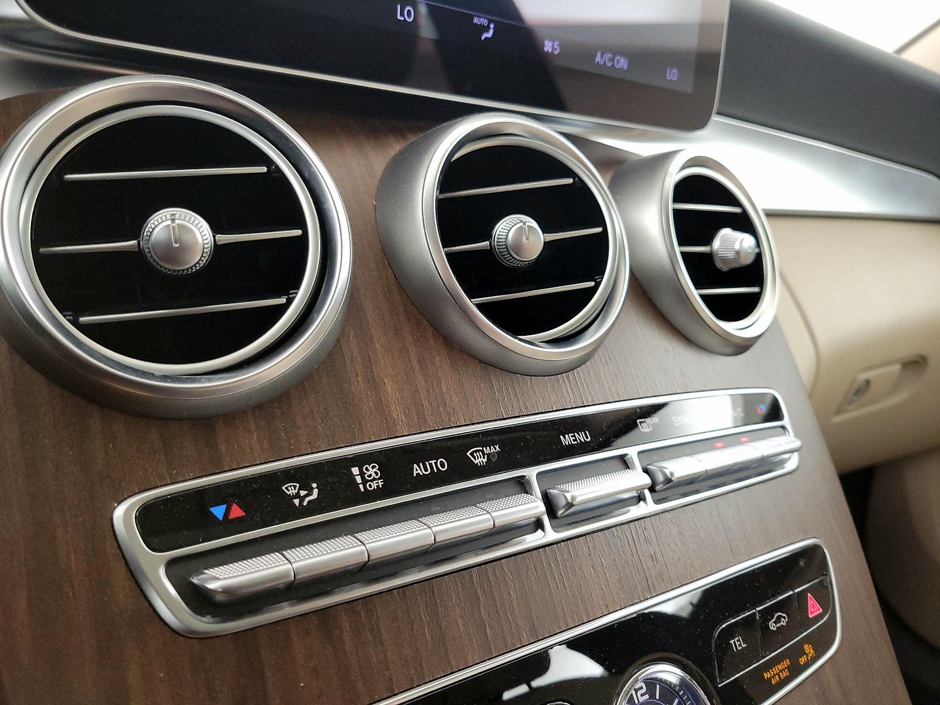 Thumbnail: 2019 Mercedes-Benz C-Class - 16