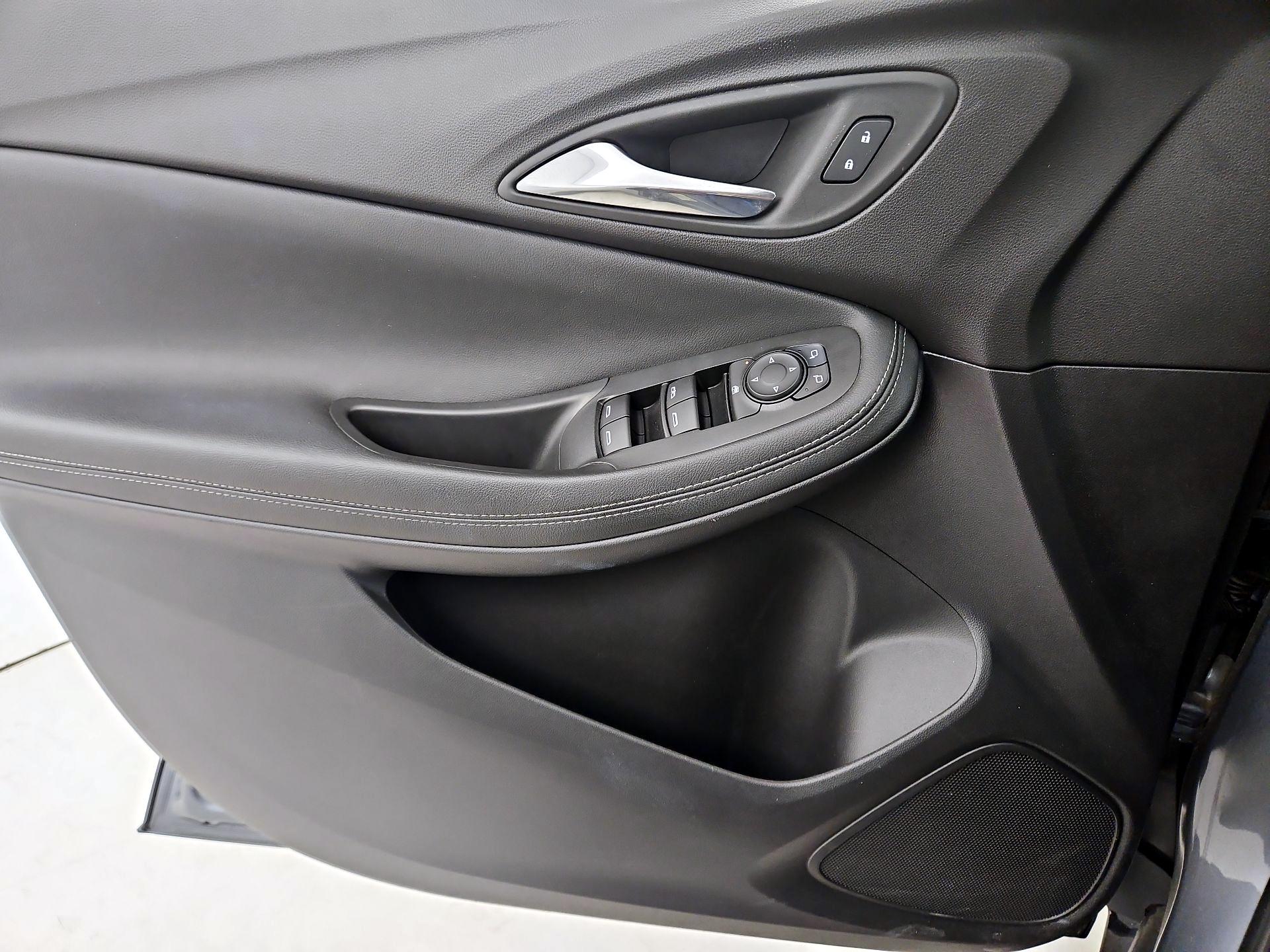 Thumbnail: 2022 Buick Encore GX - 12