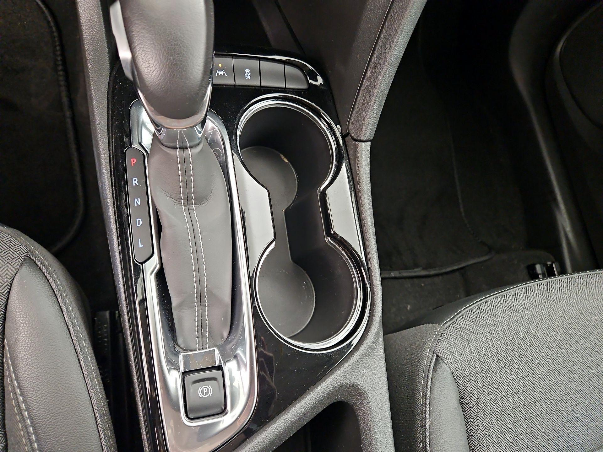 Thumbnail: 2022 Buick Encore GX - 17