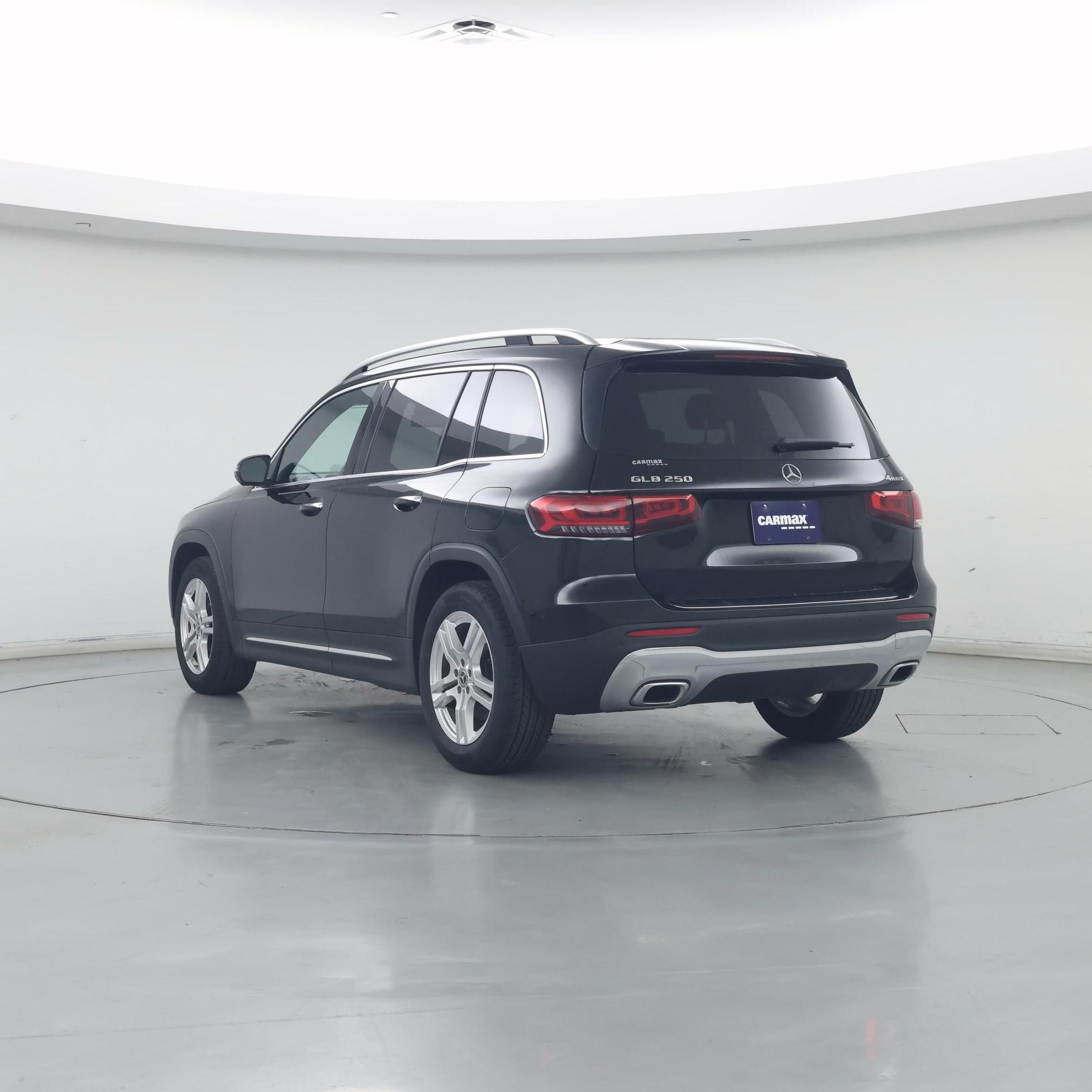 Thumbnail: 2022 Mercedes-Benz GLB - 2