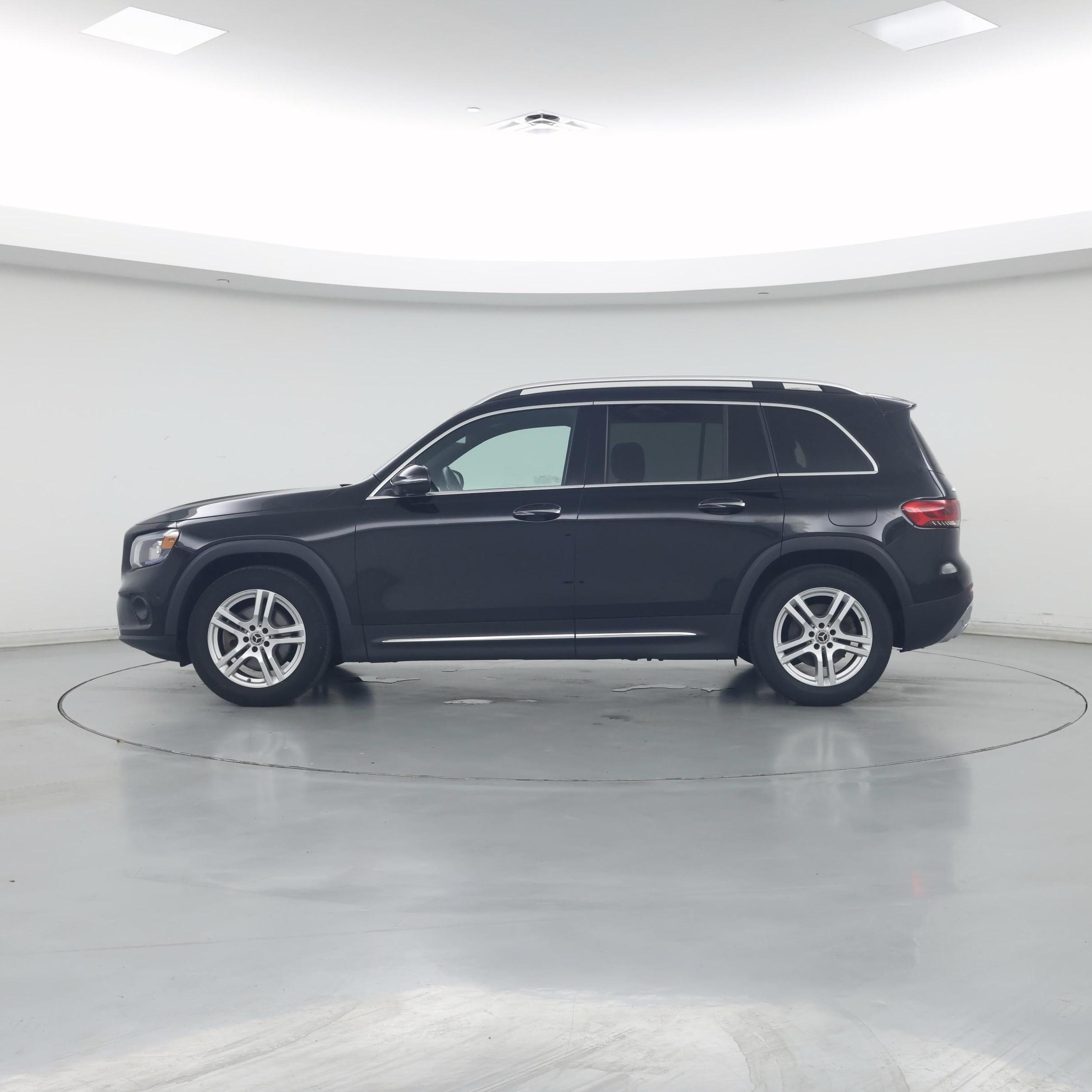Thumbnail: 2022 Mercedes-Benz GLB - 3