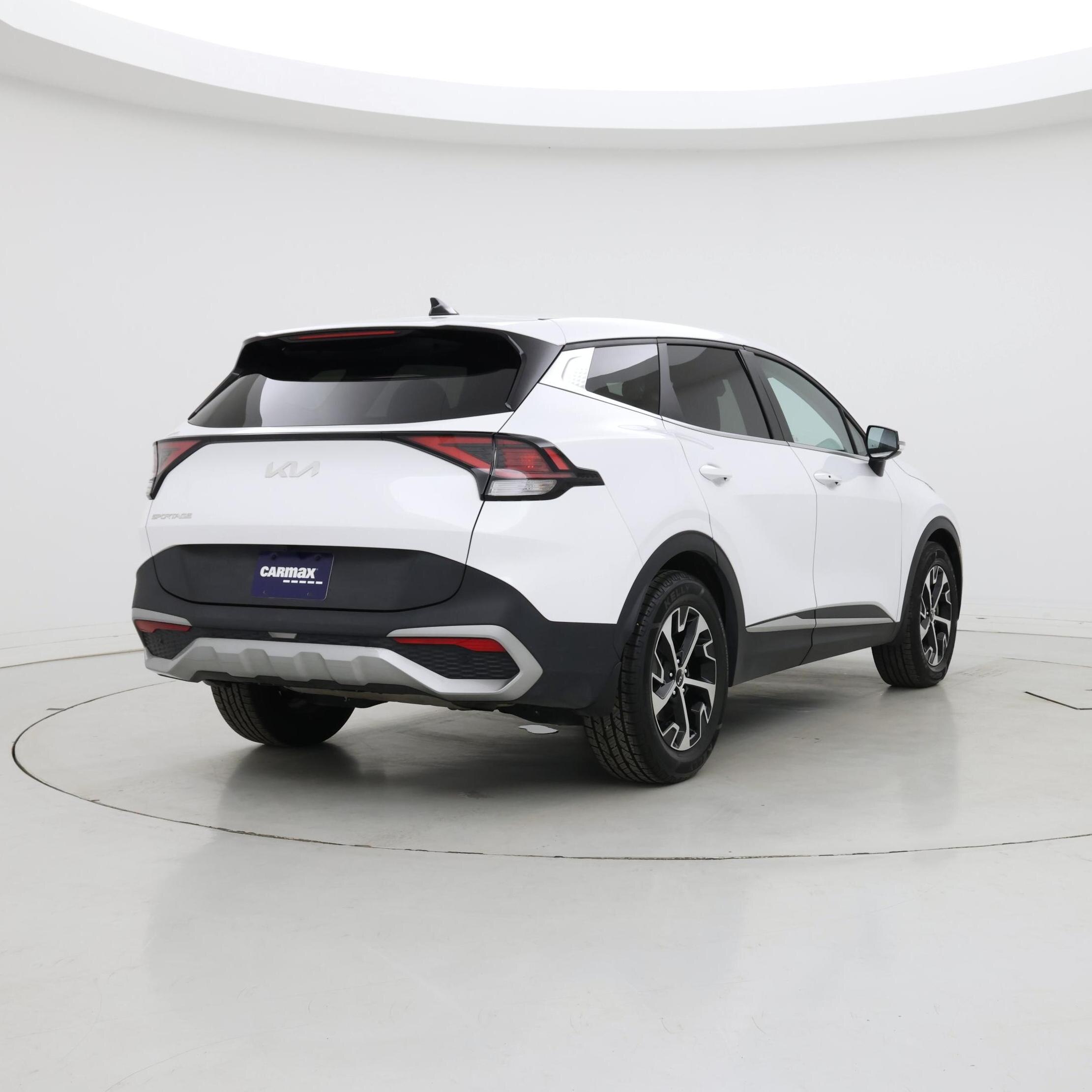 Thumbnail: 2023 Kia Sportage - 8