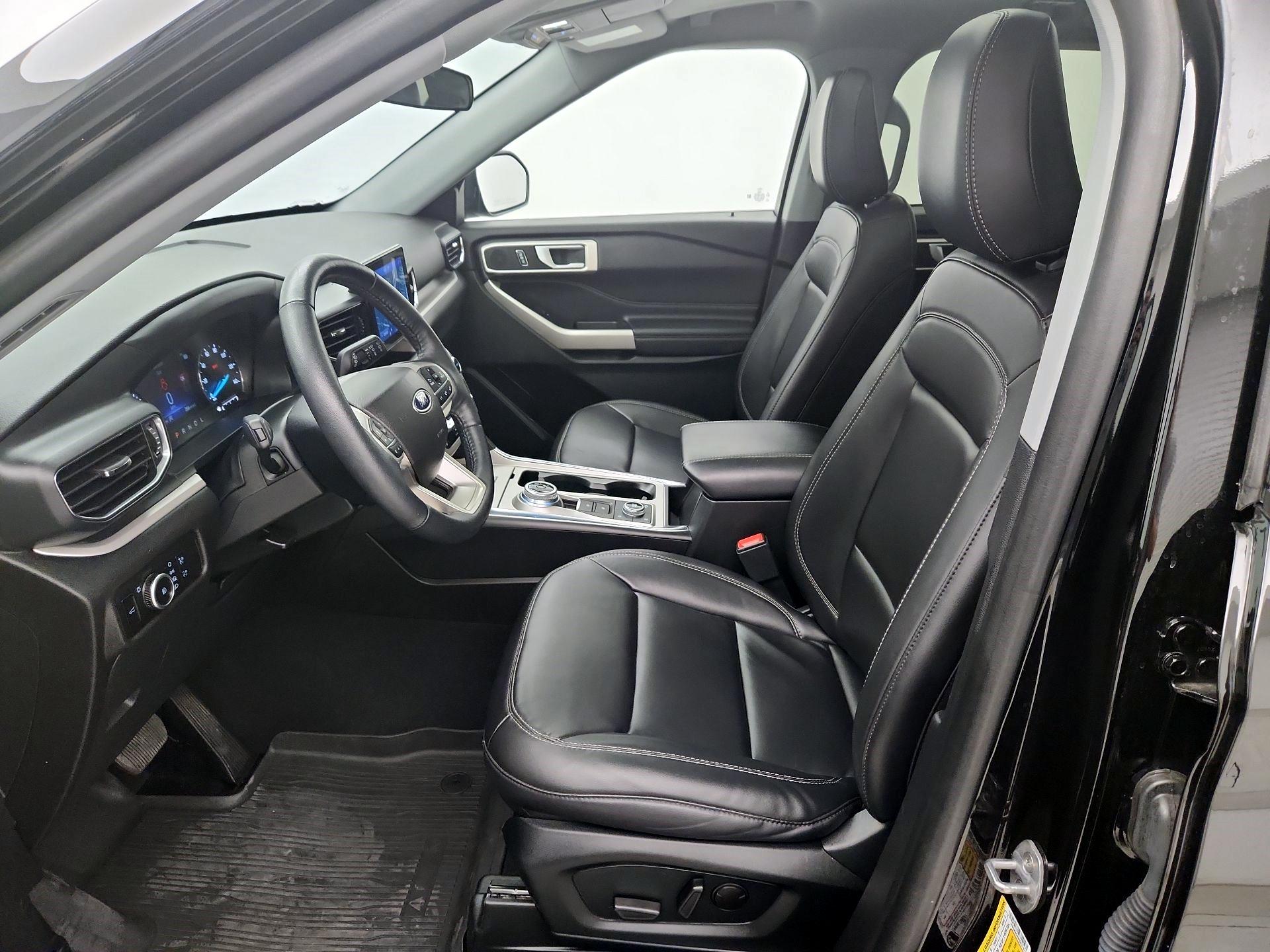Thumbnail: 2023 Ford Explorer - 11