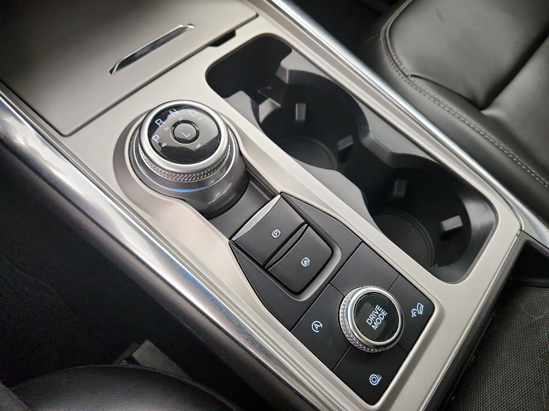 Thumbnail: 2023 Ford Explorer - 18