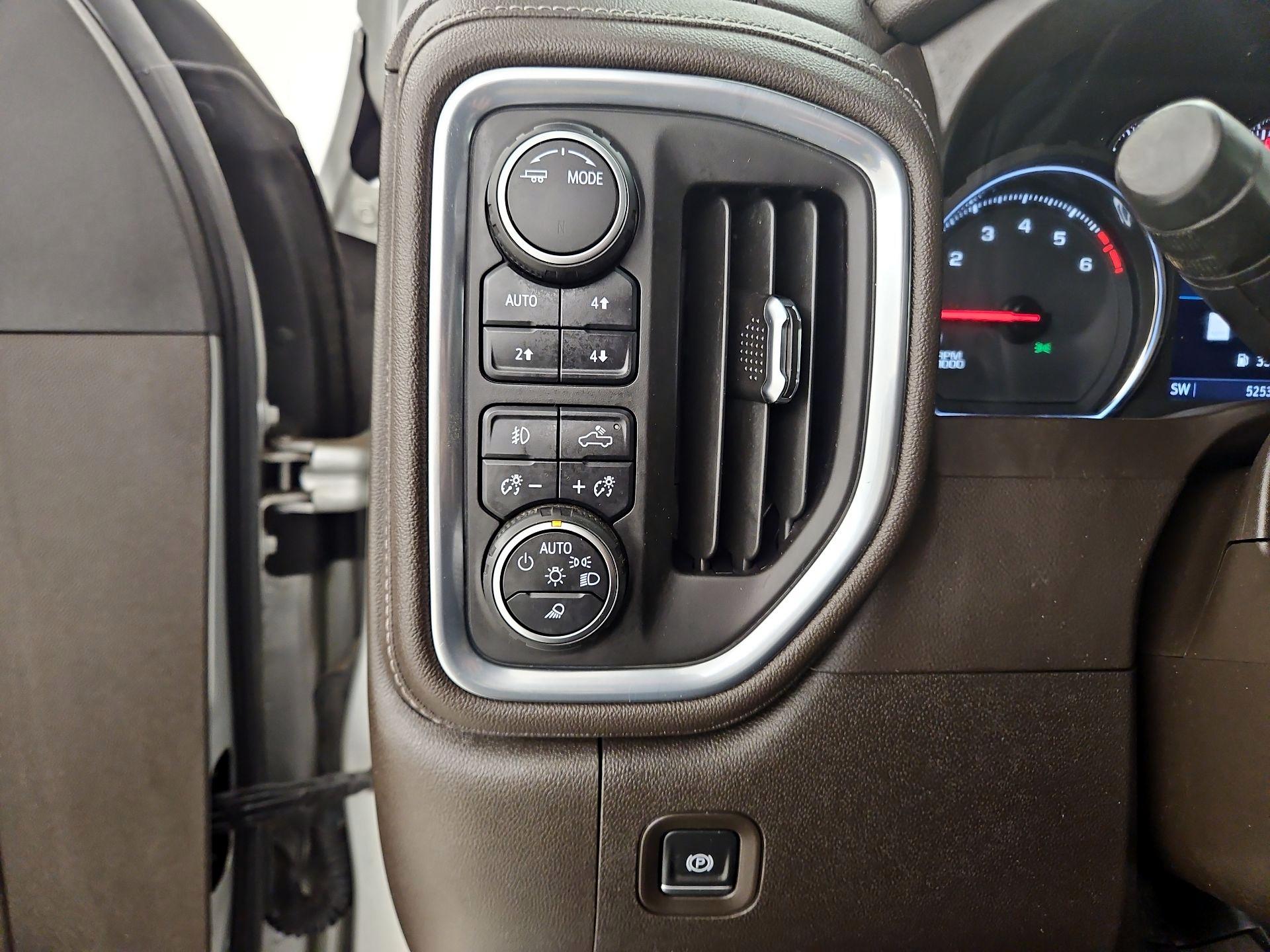 Thumbnail: 2022 Chevrolet Silverado 2500 - 13