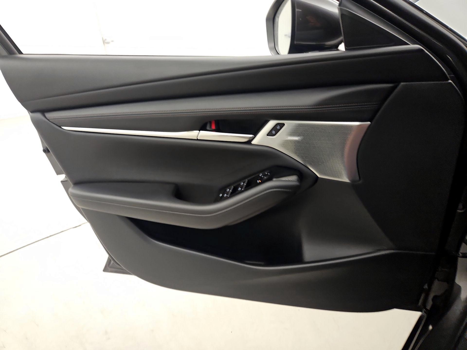 Thumbnail: 2023 Mazda Mazda3 - 12