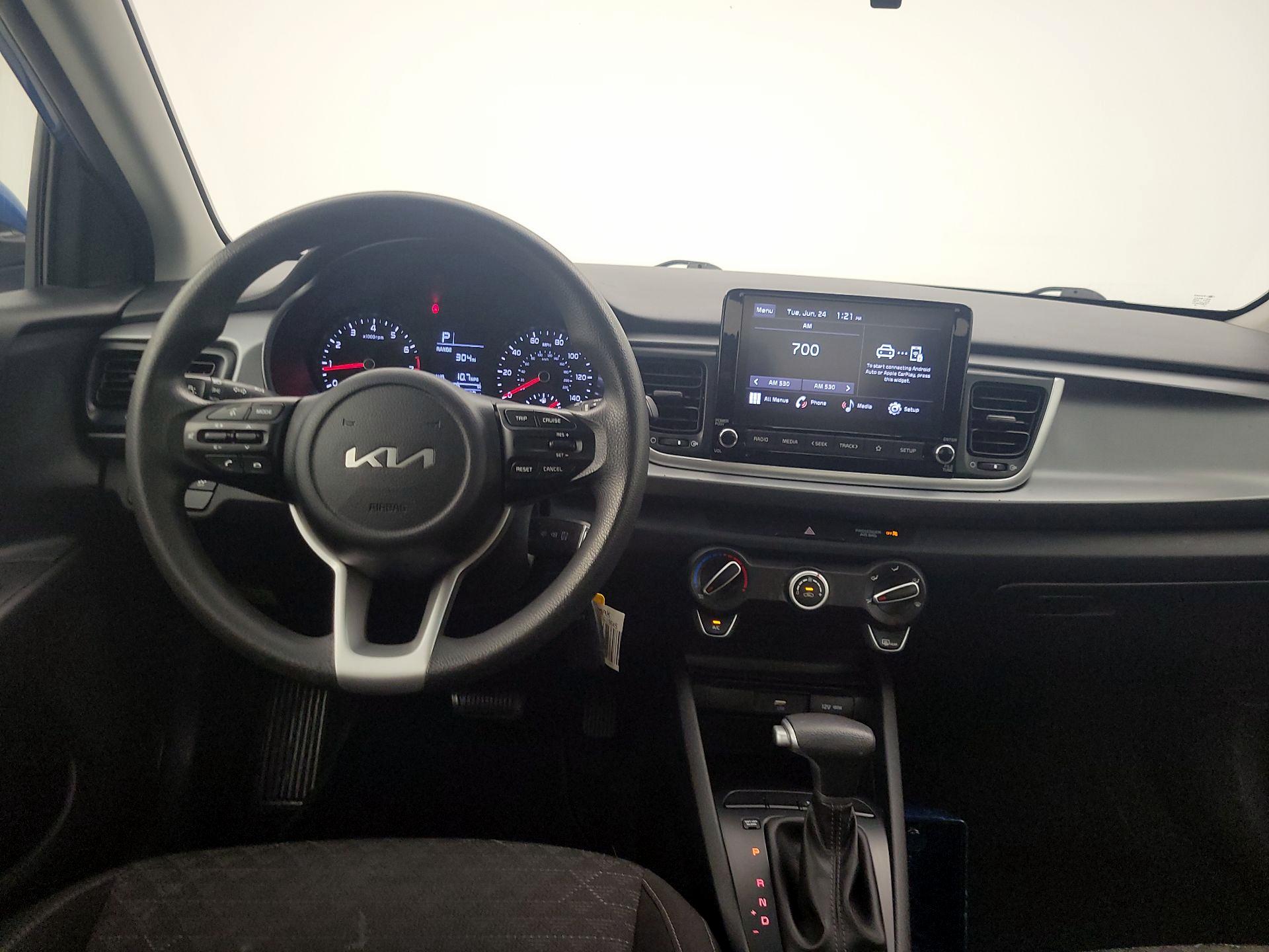 Thumbnail: 2023 Kia Rio - 9