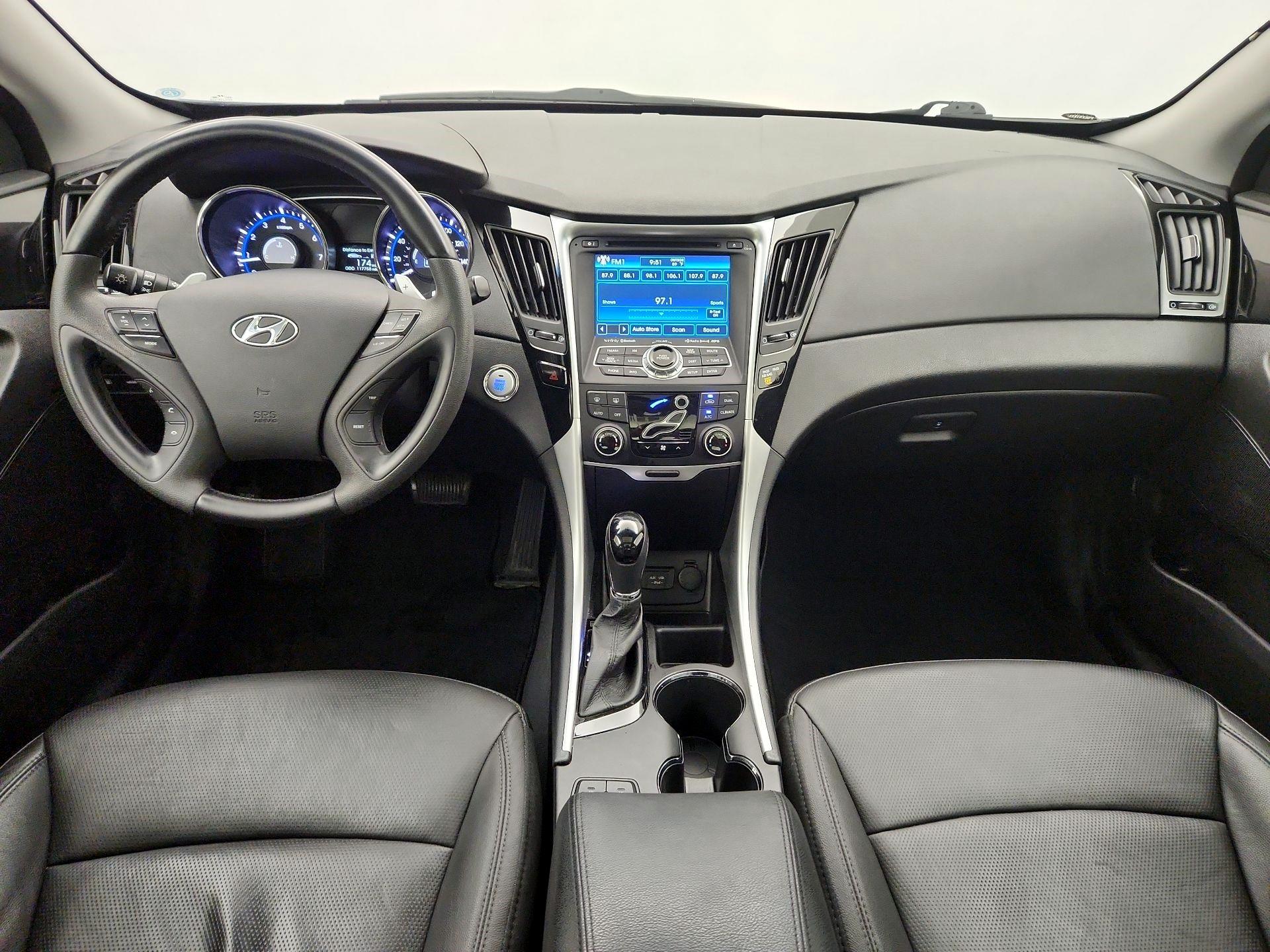 Thumbnail: 2013 Hyundai Sonata - 9
