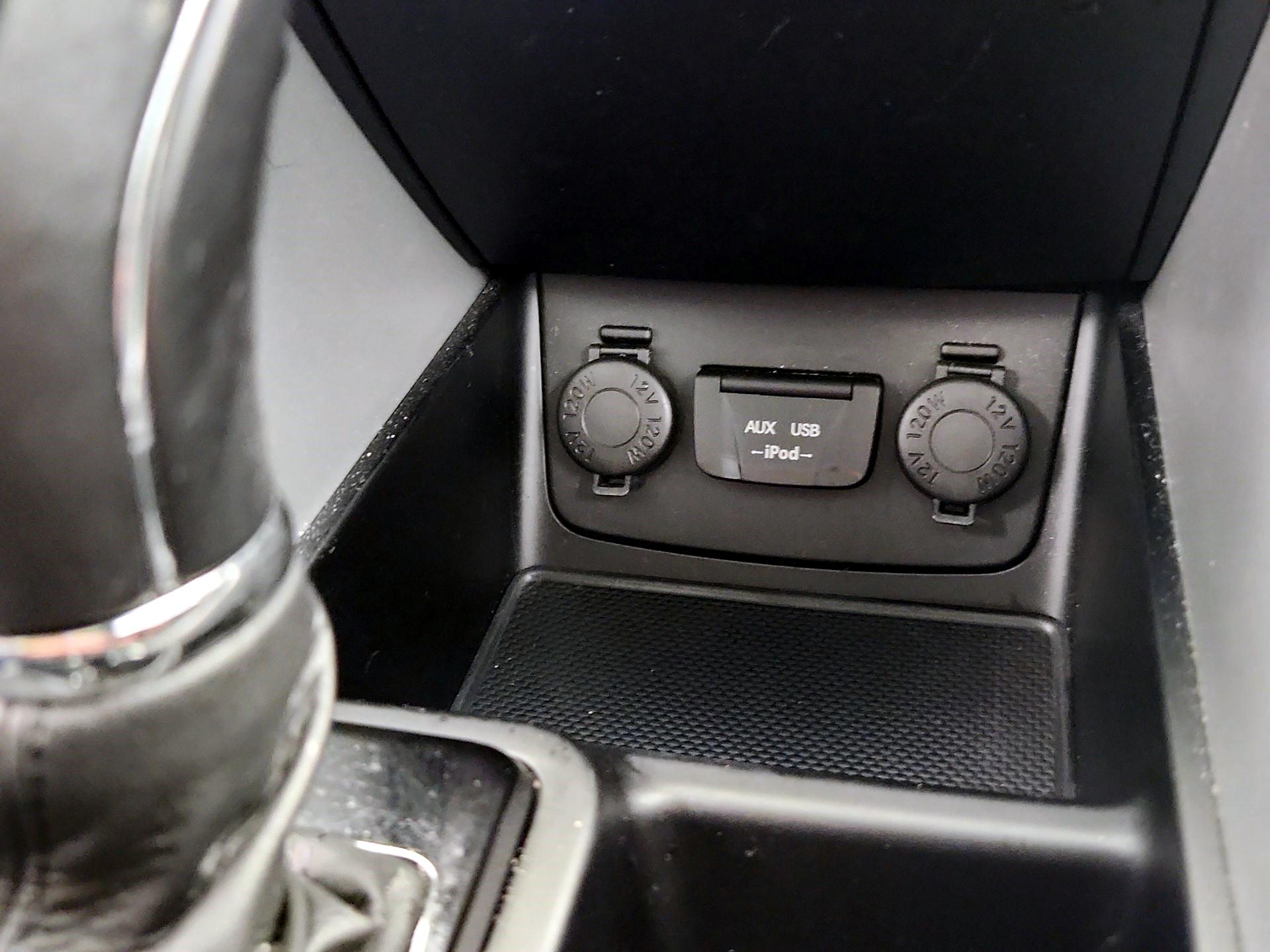 Thumbnail: 2013 Hyundai Sonata - 18