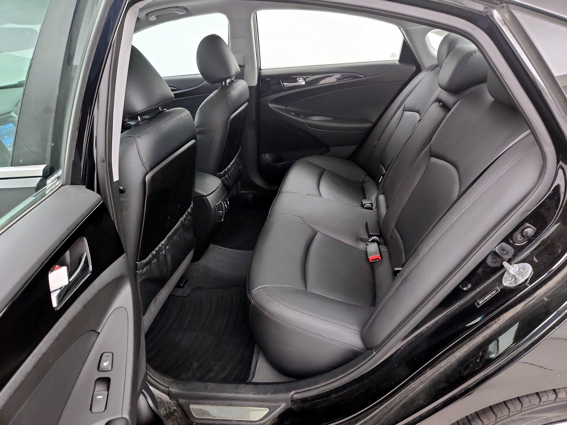 Thumbnail: 2013 Hyundai Sonata - 20