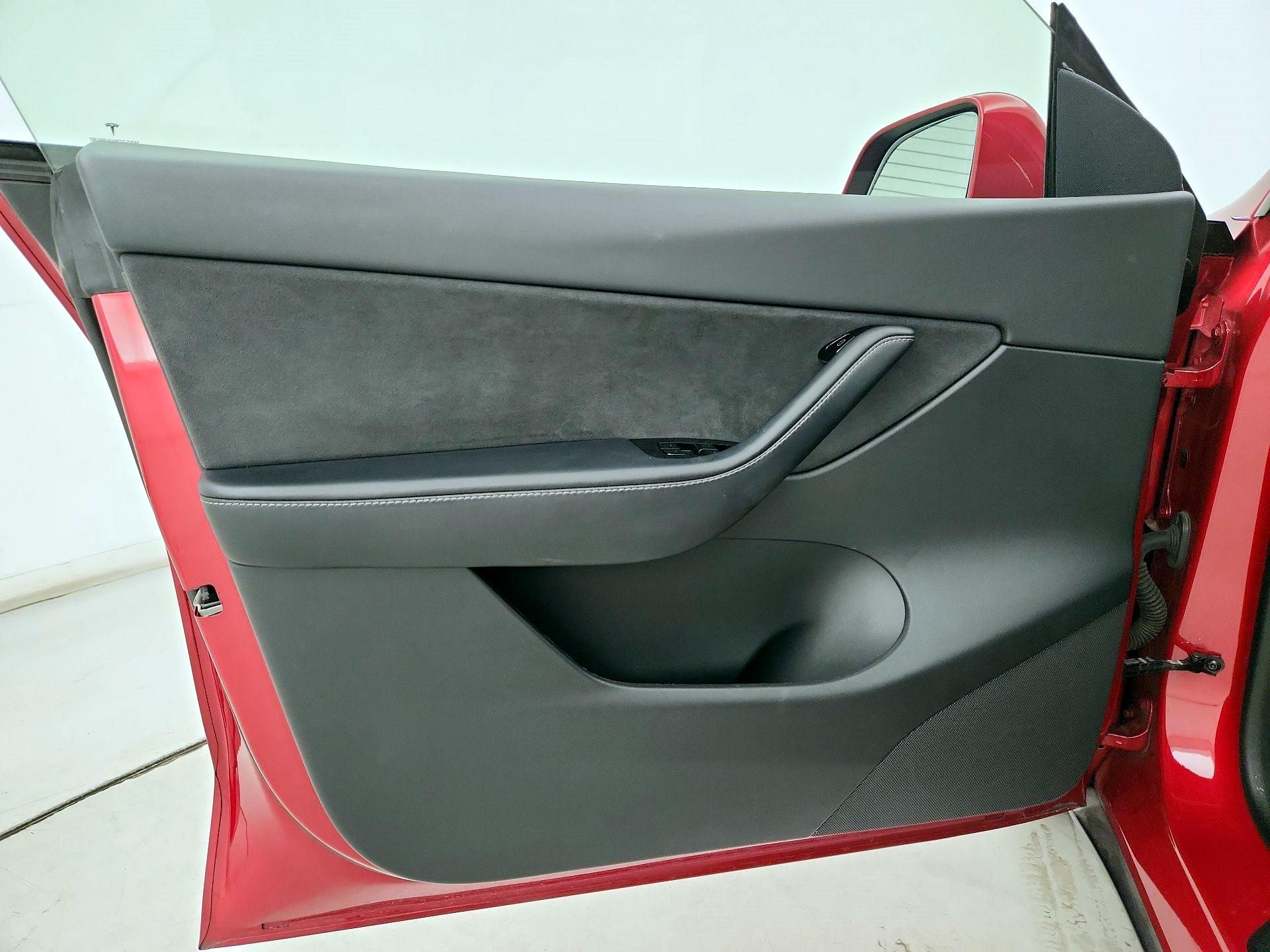 Thumbnail: 2021 Tesla Model Y - 12