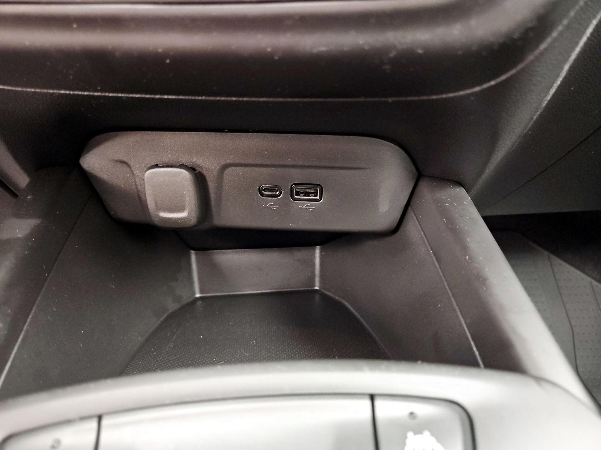Thumbnail: 2024 Chevrolet Trax - 18