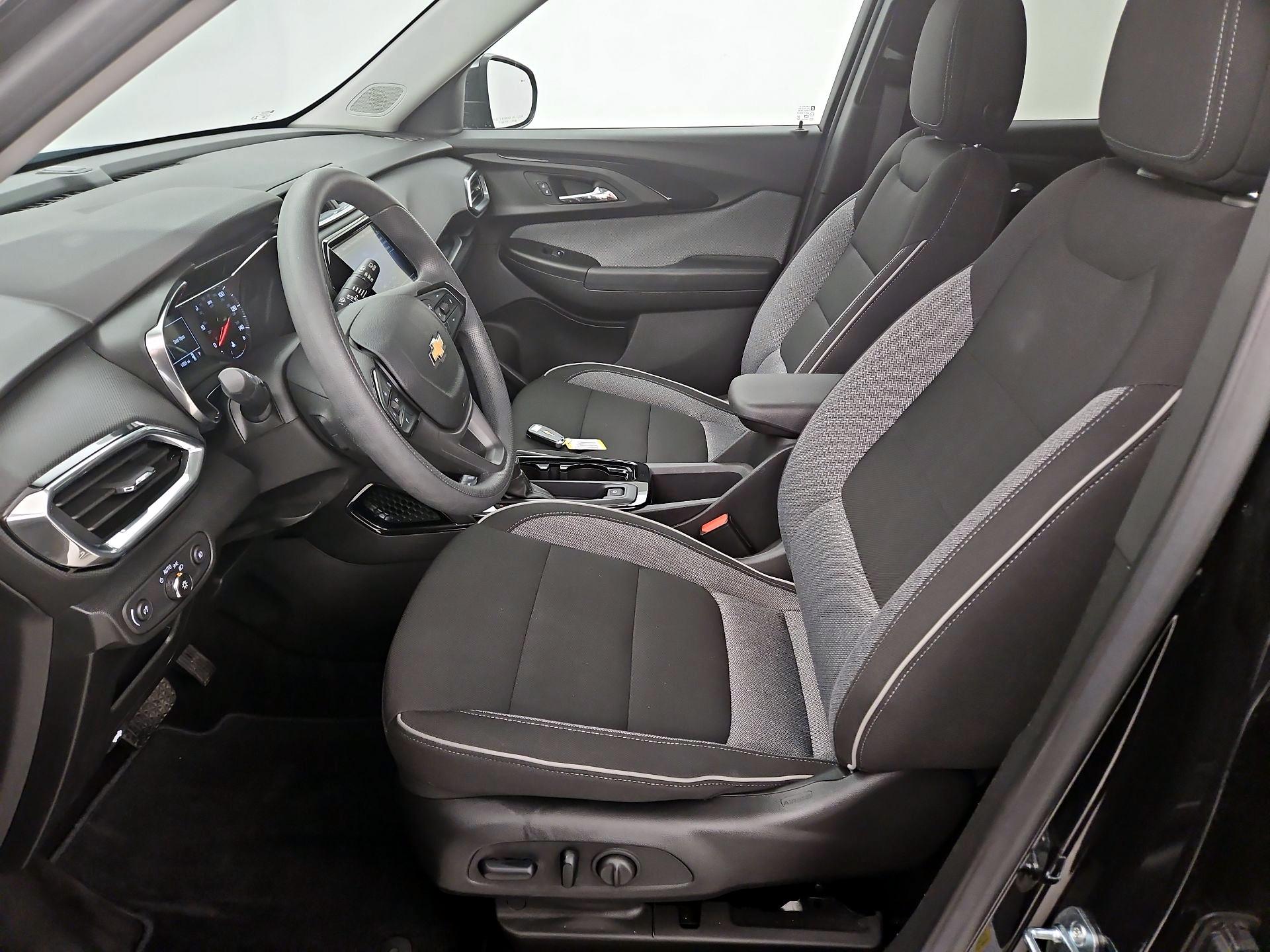 Thumbnail: 2023 Chevrolet TrailBlazer - 11