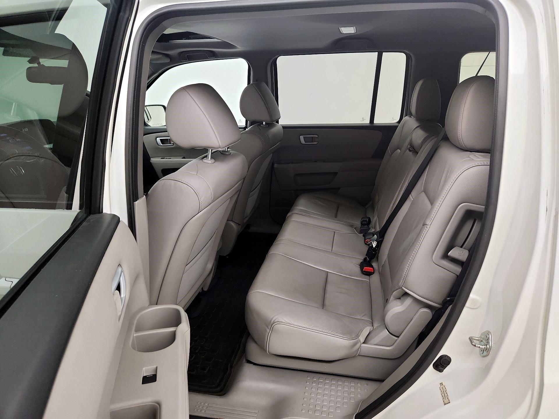 Thumbnail: 2015 Honda Pilot - 20