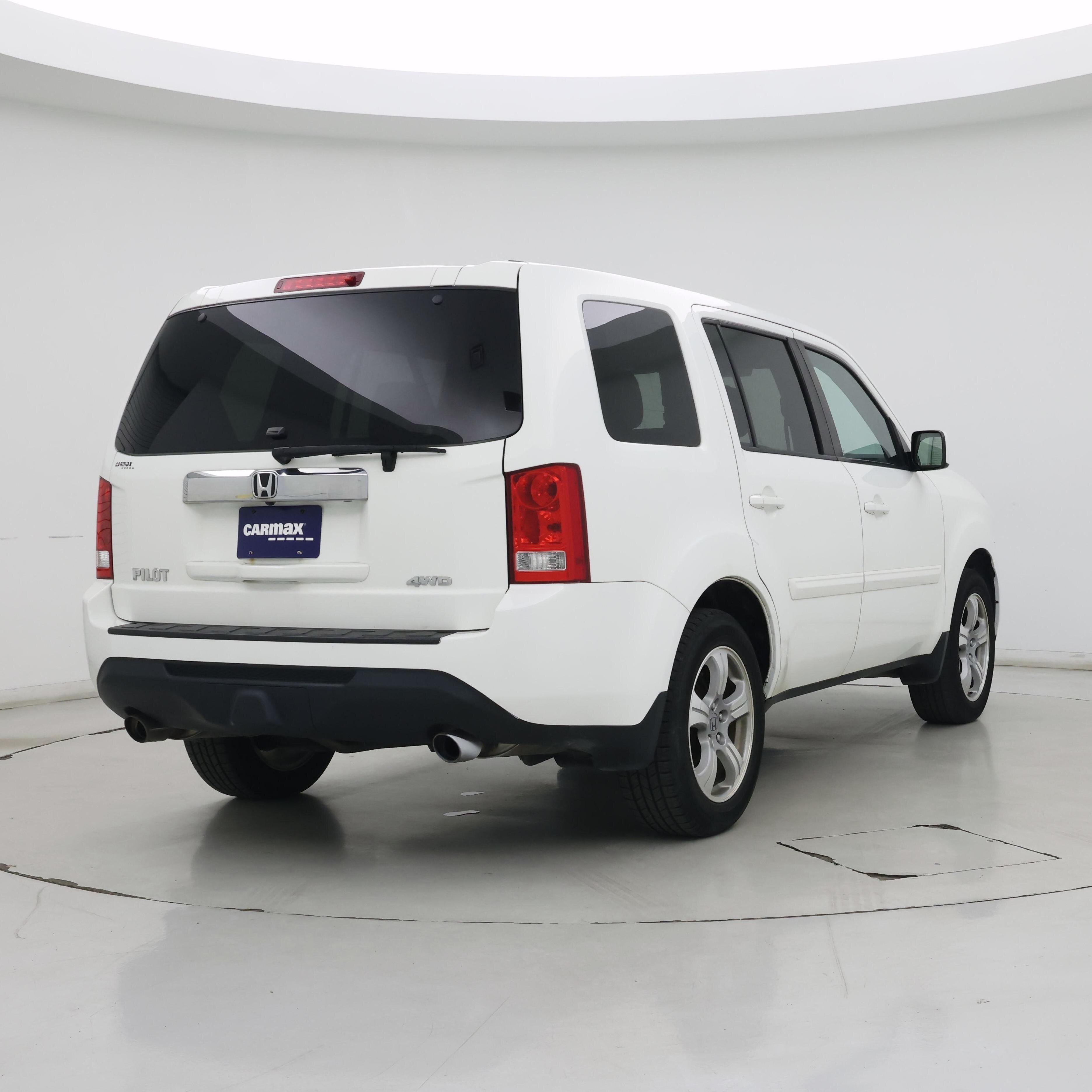 Thumbnail: 2015 Honda Pilot - 8