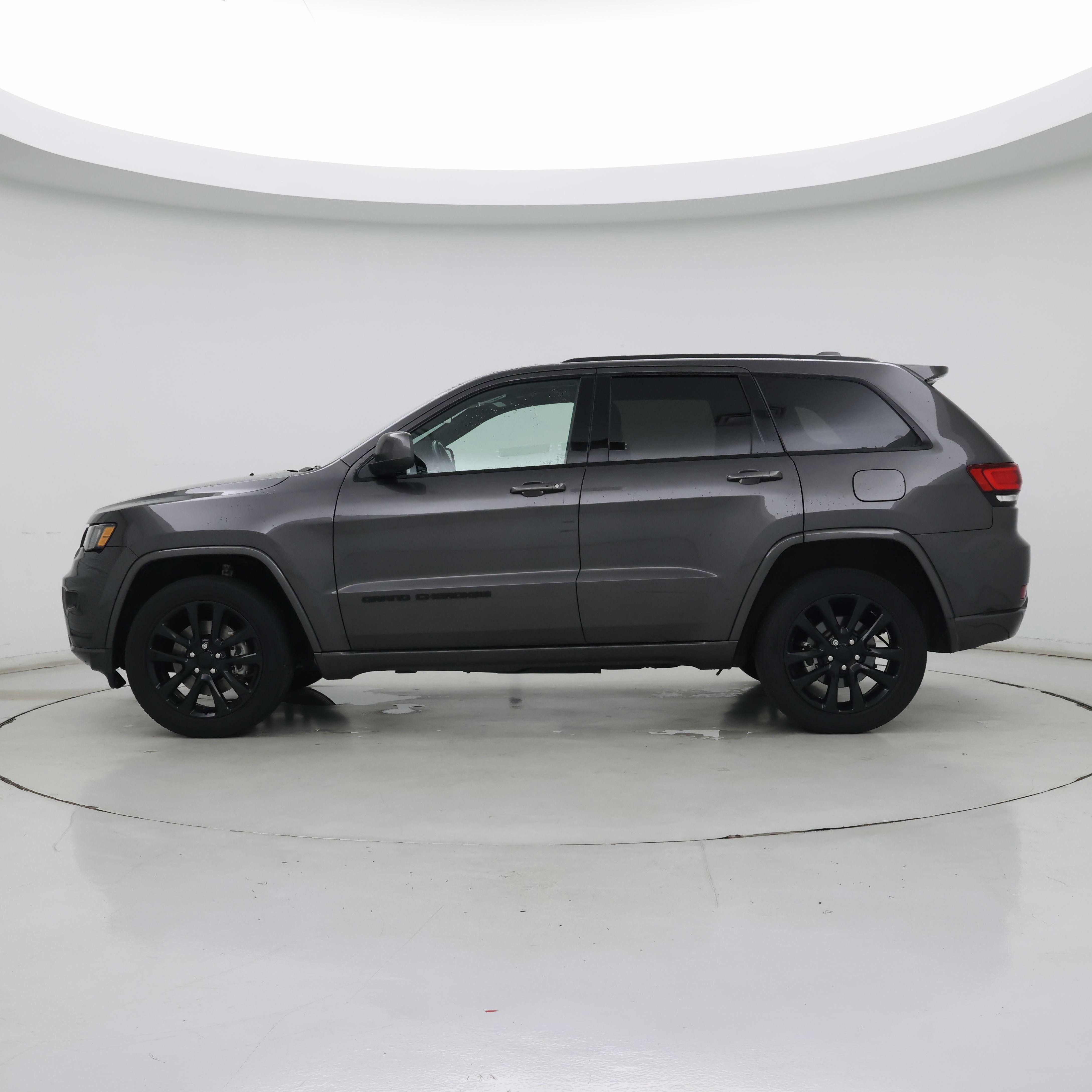 Thumbnail: 2021 Jeep Grand Cherokee - 3