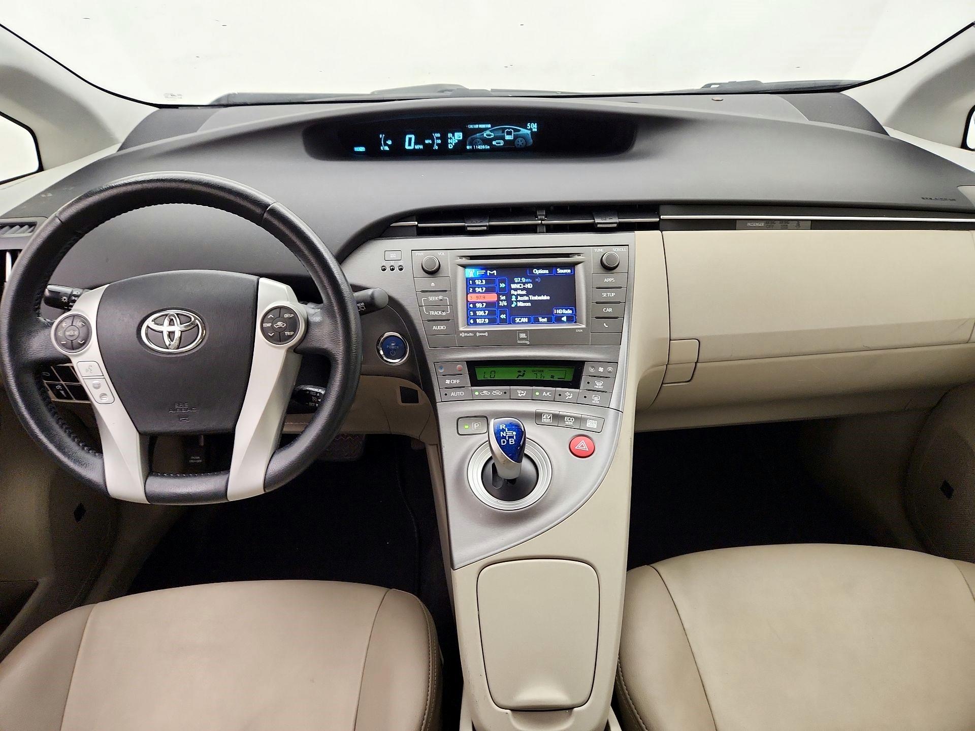 Thumbnail: 2014 Toyota Prius - 9