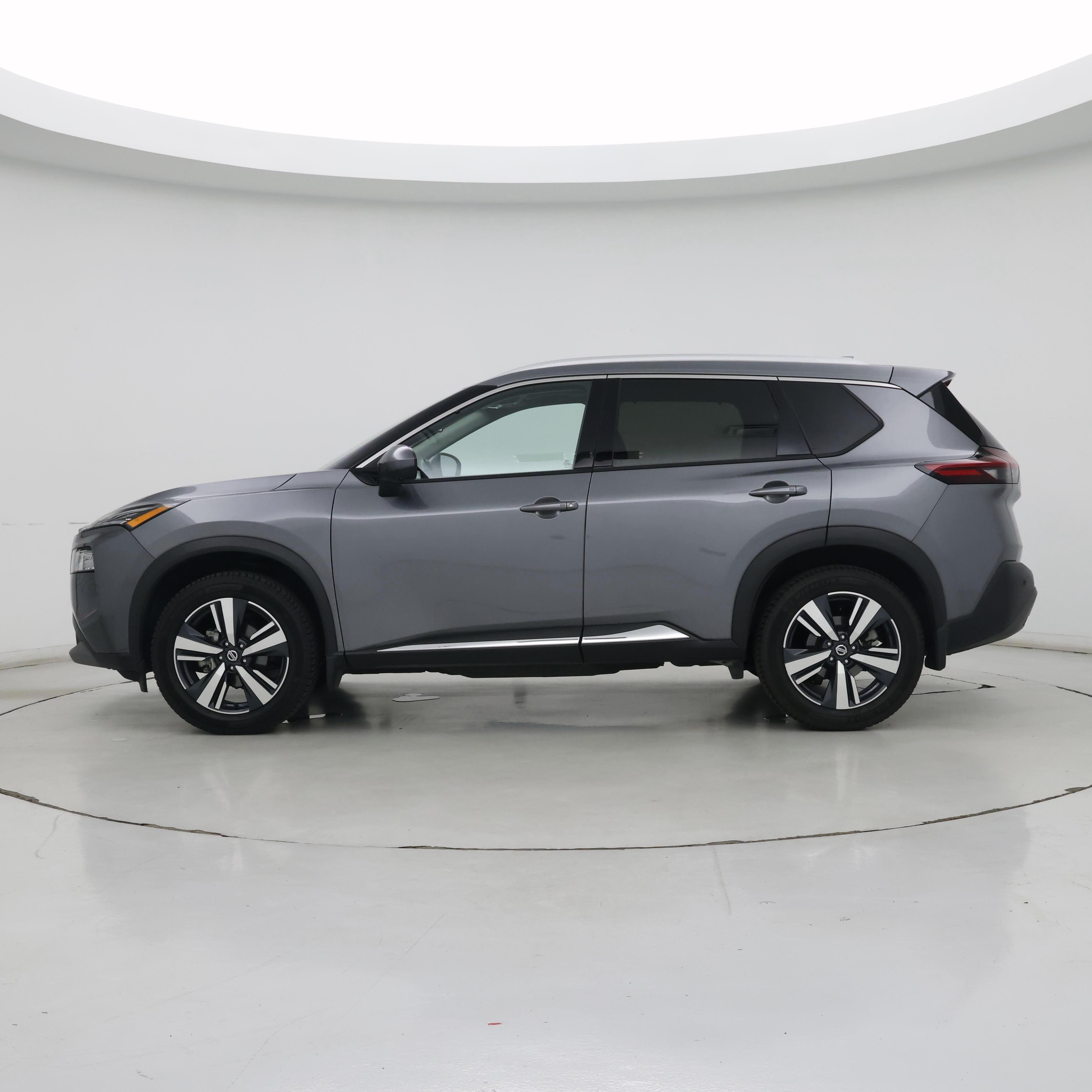 Thumbnail: 2021 Nissan Rogue - 3