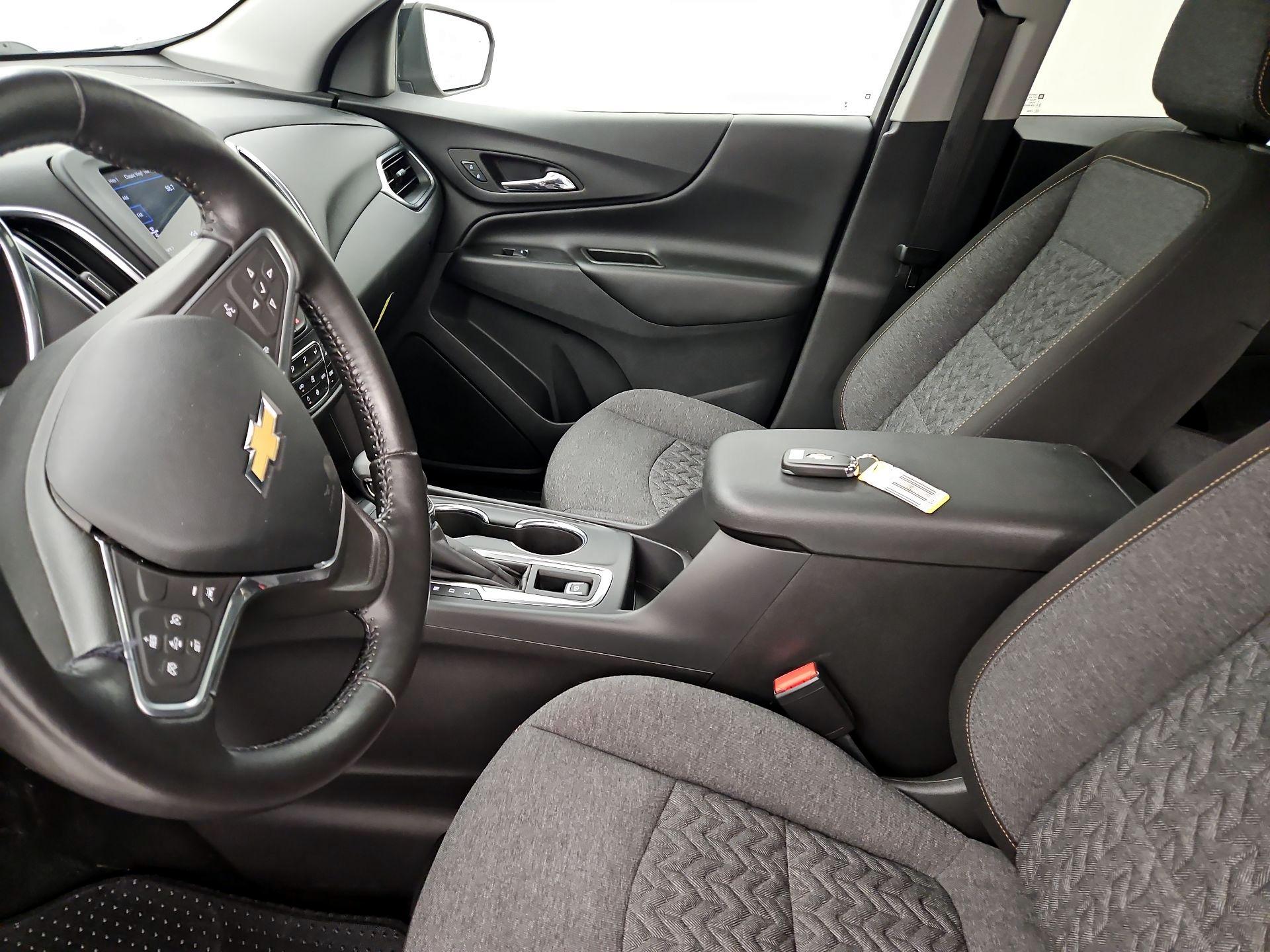 Thumbnail: 2022 Chevrolet Equinox - 11