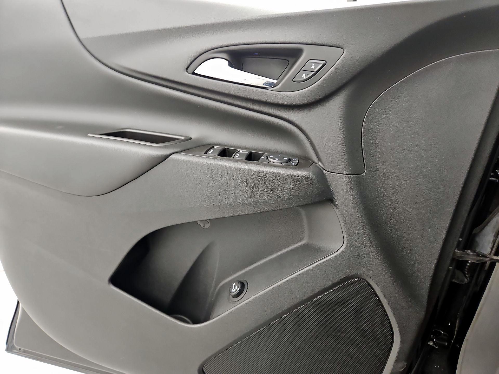 Thumbnail: 2022 Chevrolet Equinox - 12