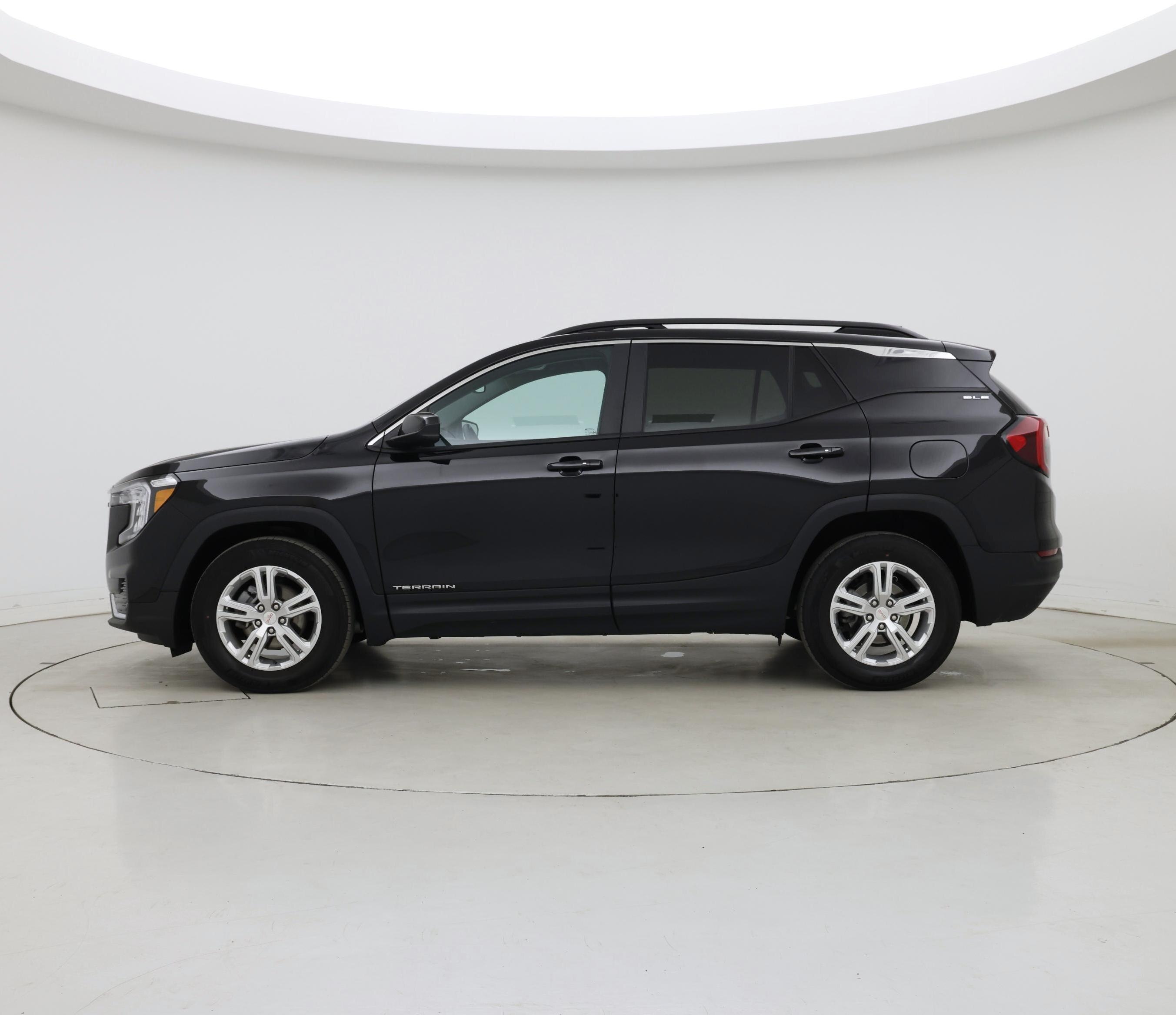 Thumbnail: 2022 GMC Terrain - 3